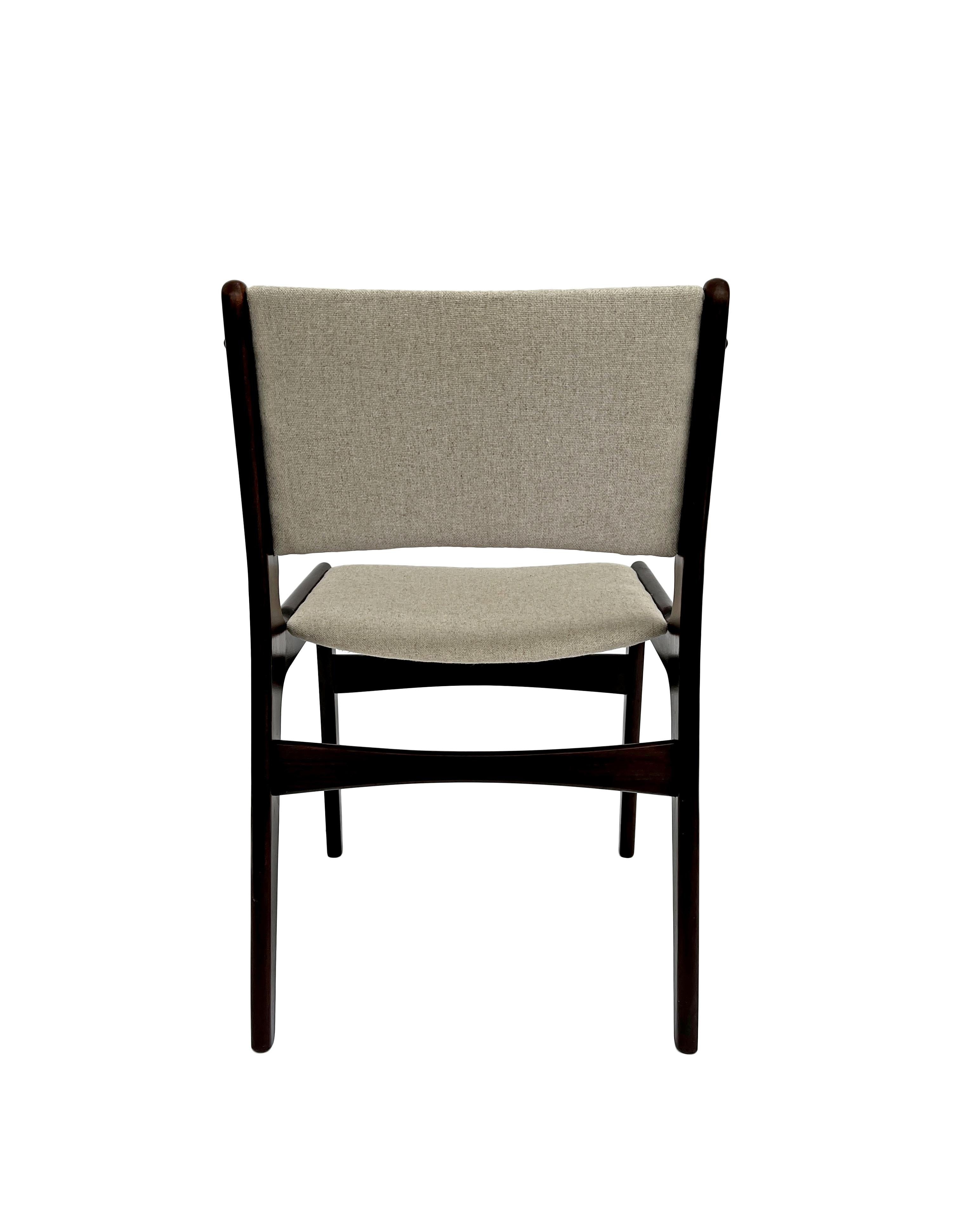 Ensemble de 6 chaises de salle à manger danoises Erik Buch modèle 89 en teck et laine crème, années 1960 en vente 2