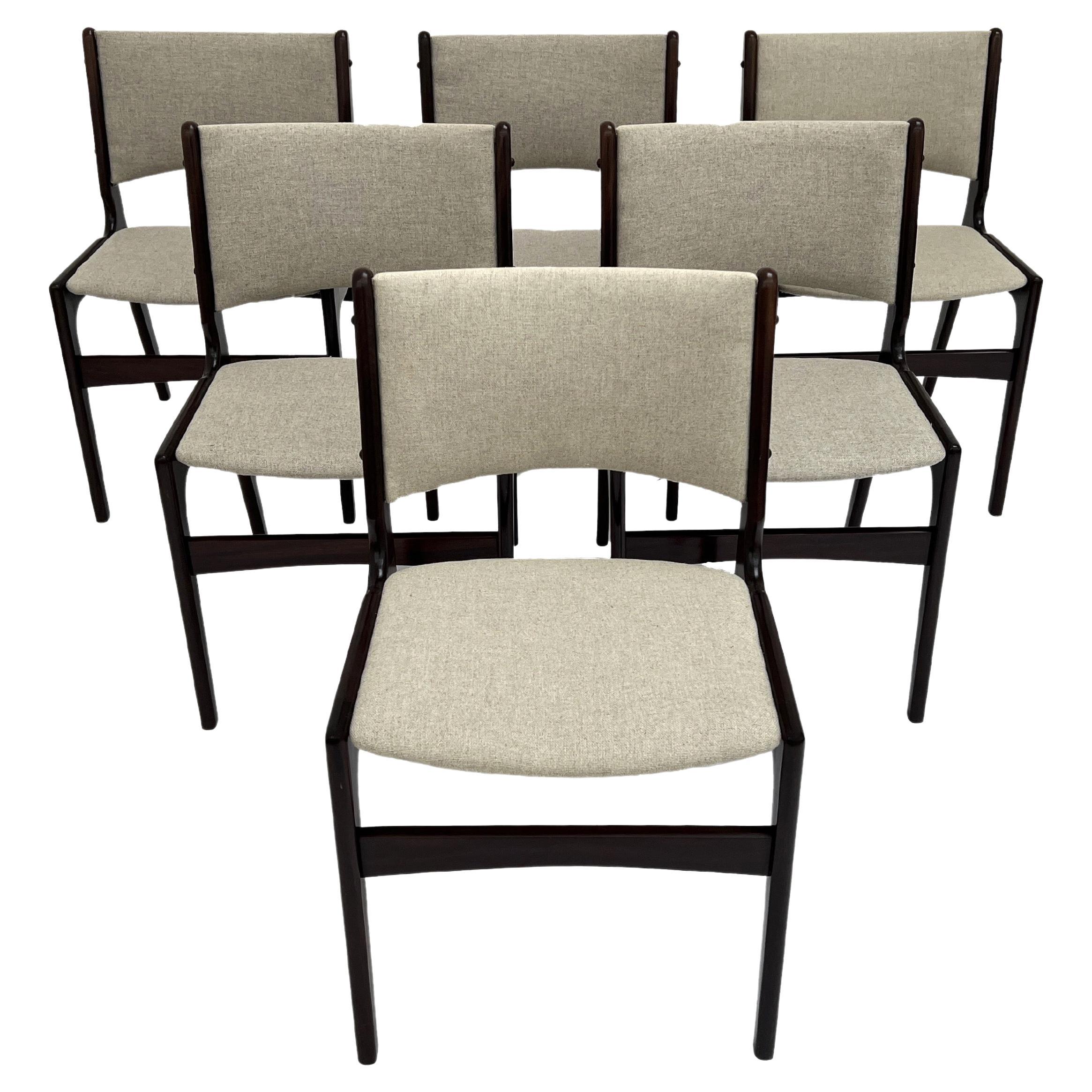 Ensemble de 6 chaises de salle à manger danoises Erik Buch modèle 89 en teck et laine crème, années 1960 en vente