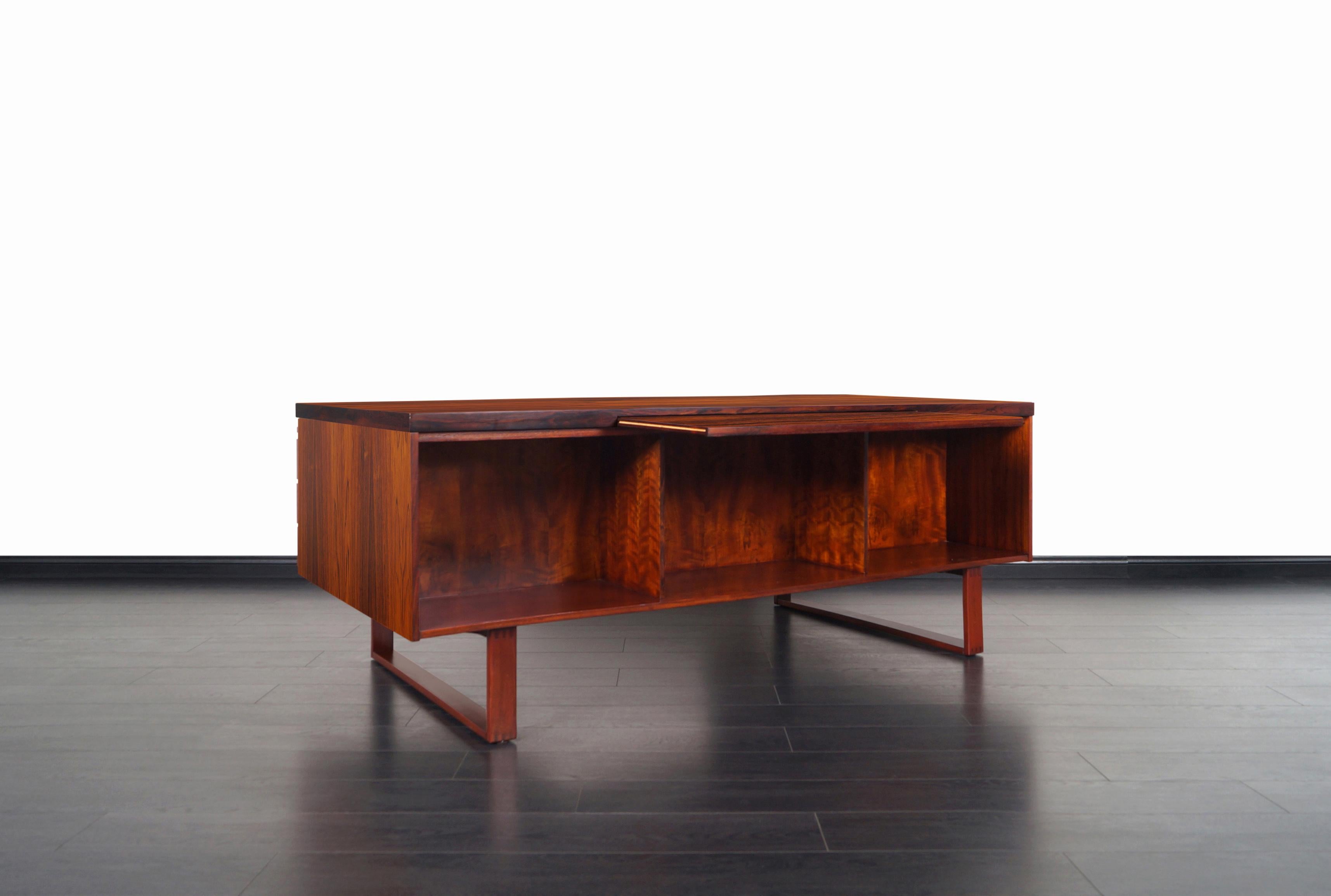 Danish Modern Executive Rosewood Desk by Henning Jensen and Torbin Valeur 3