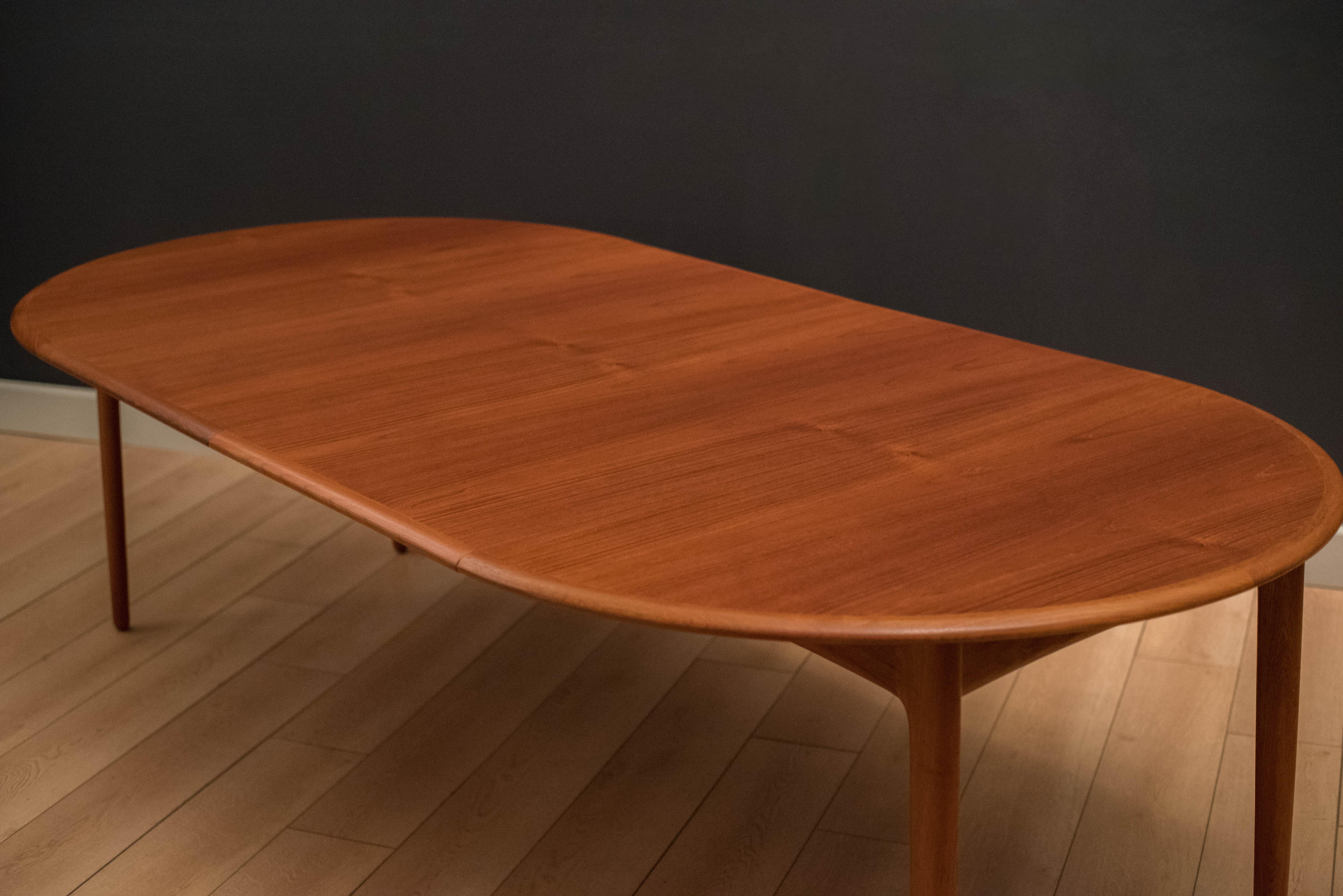 Mid-20th Century Danish Expandable Teak Dining Table by Svend Madsen