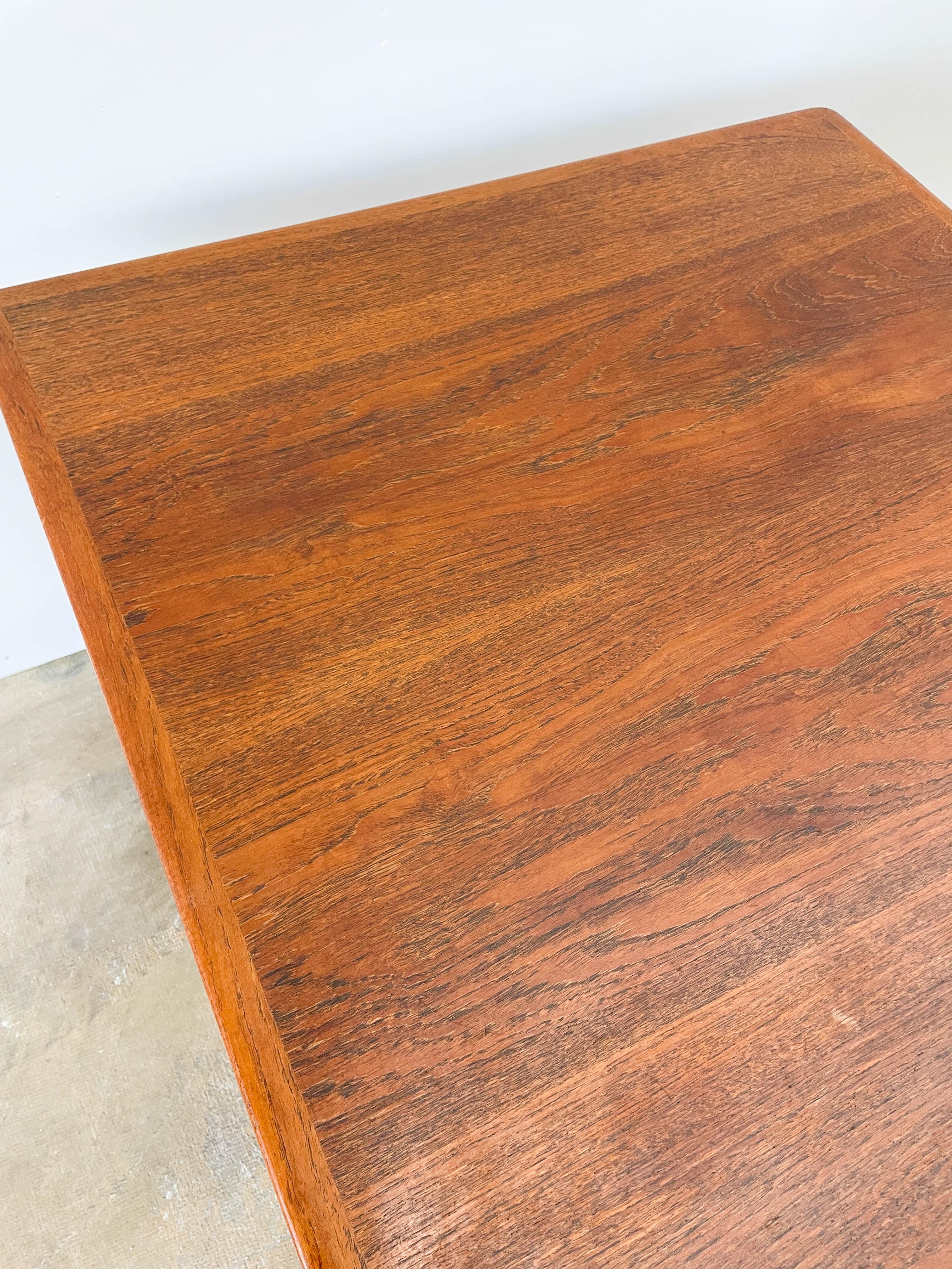 20th Century Danish Expanding Teak Dining Table For Sale