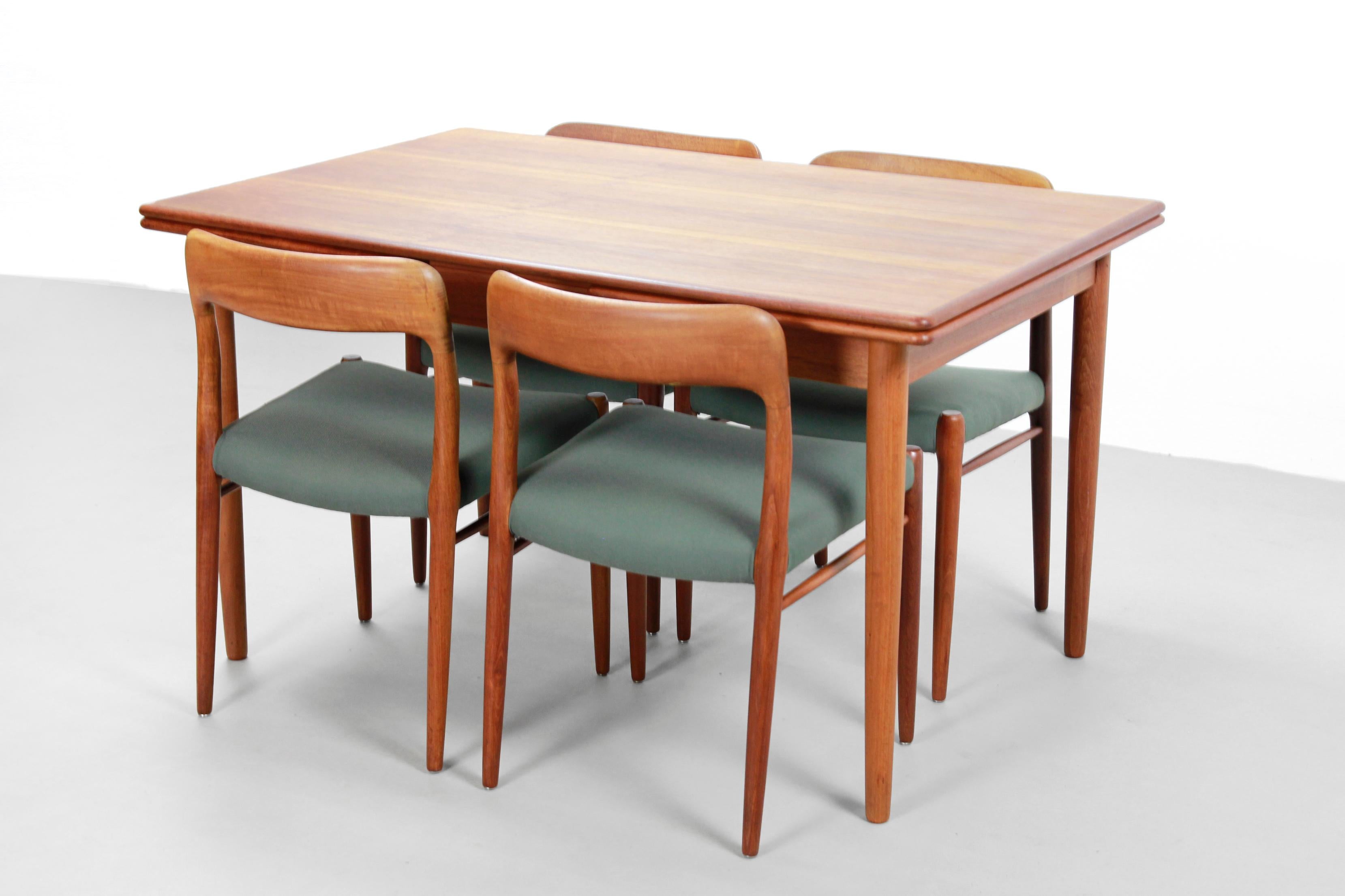 Danish Extendable Design Dining Table in Teak with 2 Extensions by Møller, 1960s 1