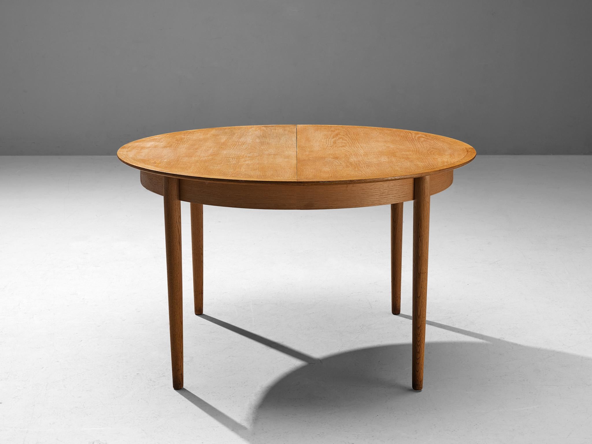Scandinavian Modern Danish Extendable Dining Table in Oak 