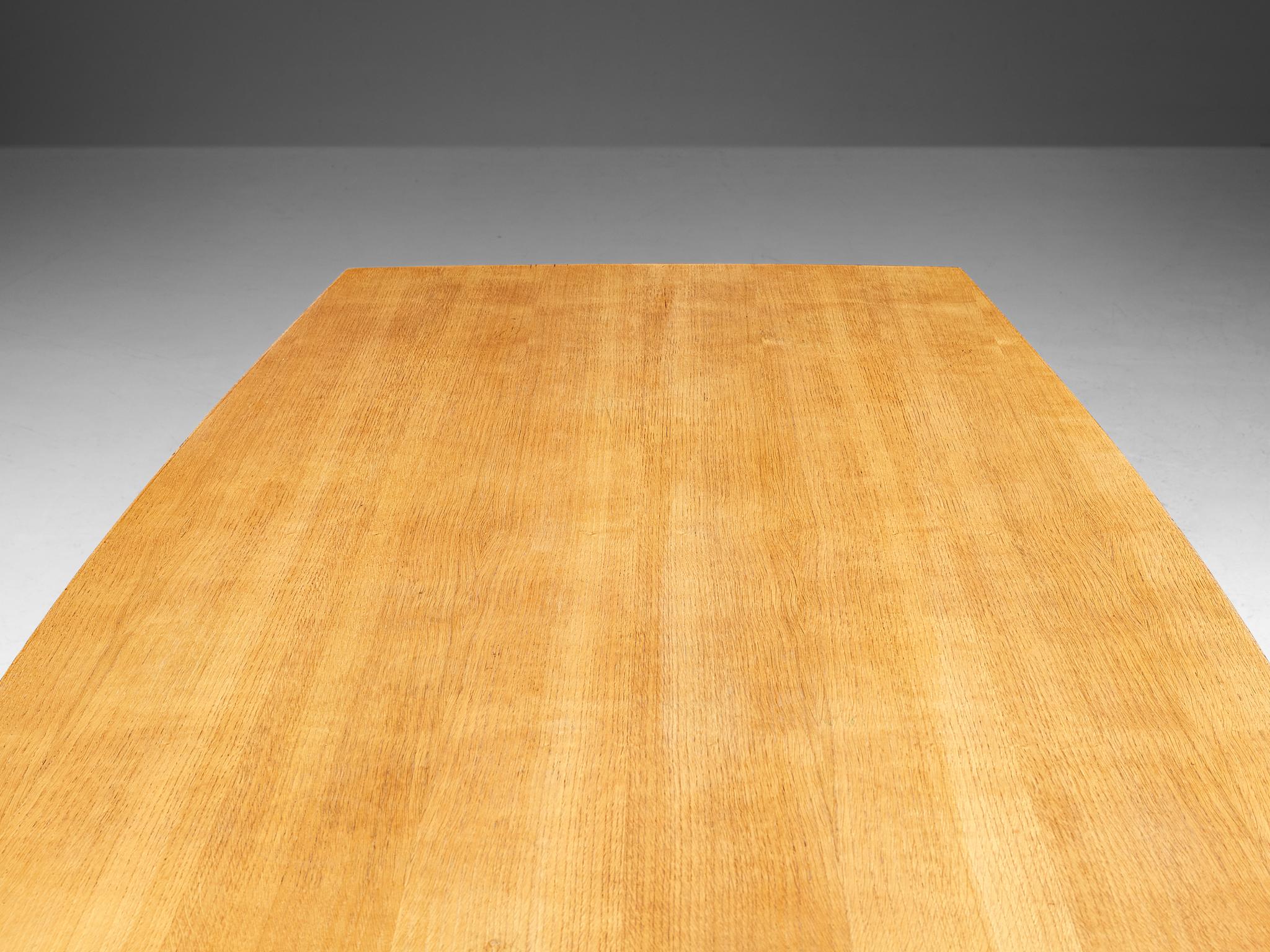 Danish Extendable Dining Table in Oak  For Sale 2