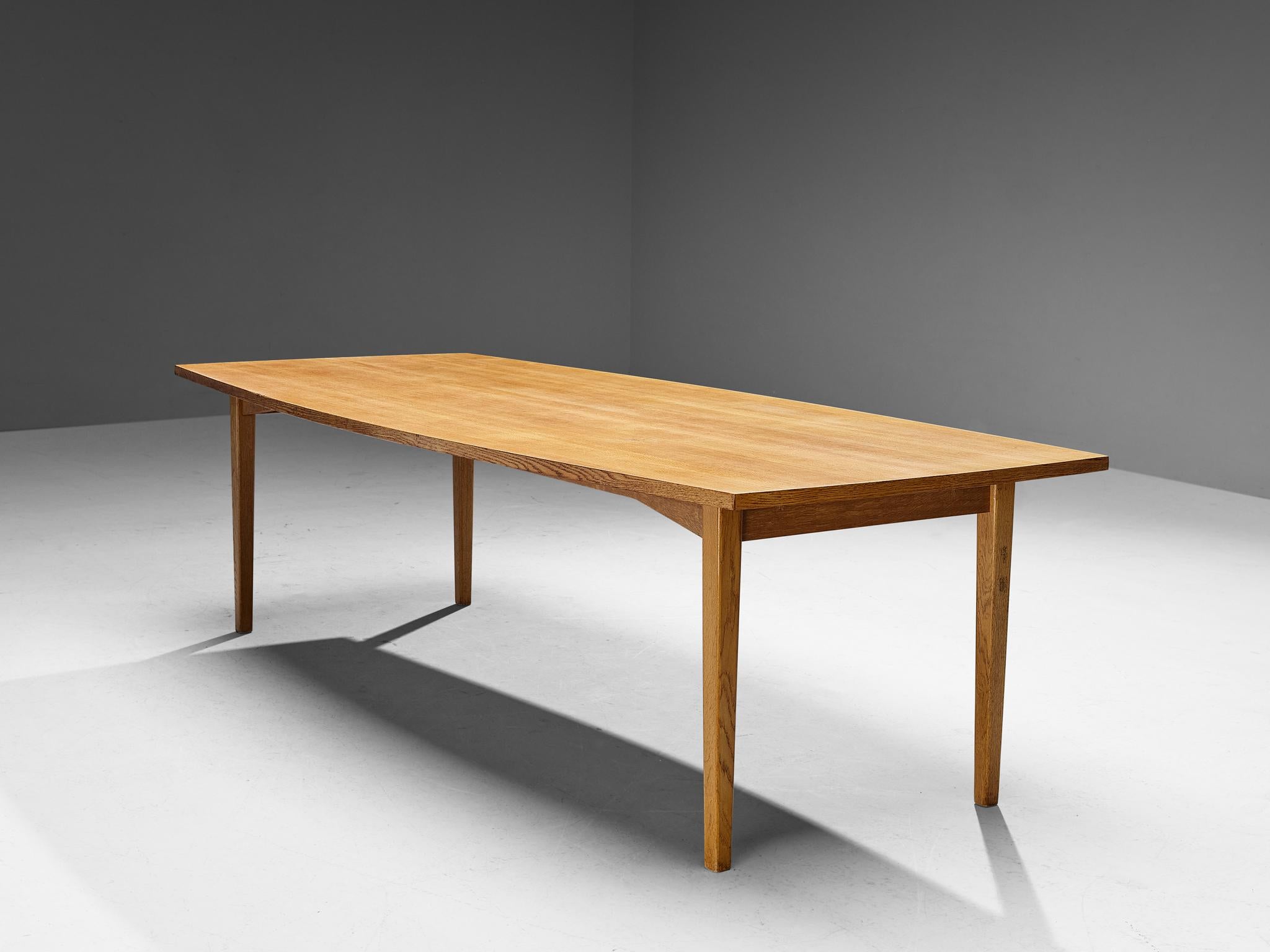 Danish Extendable Dining Table in Oak  For Sale 3