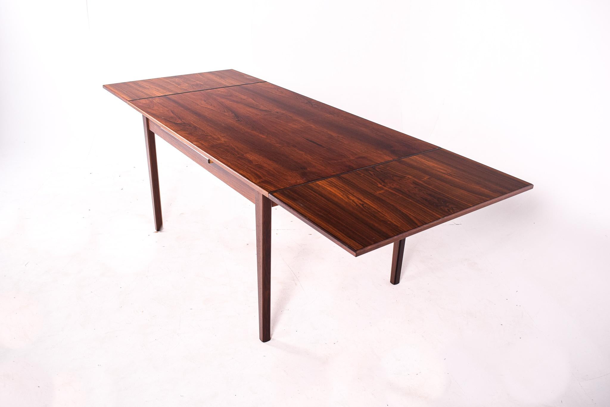 Mid-20th Century Danish Extendable Dining Table in Rosewood