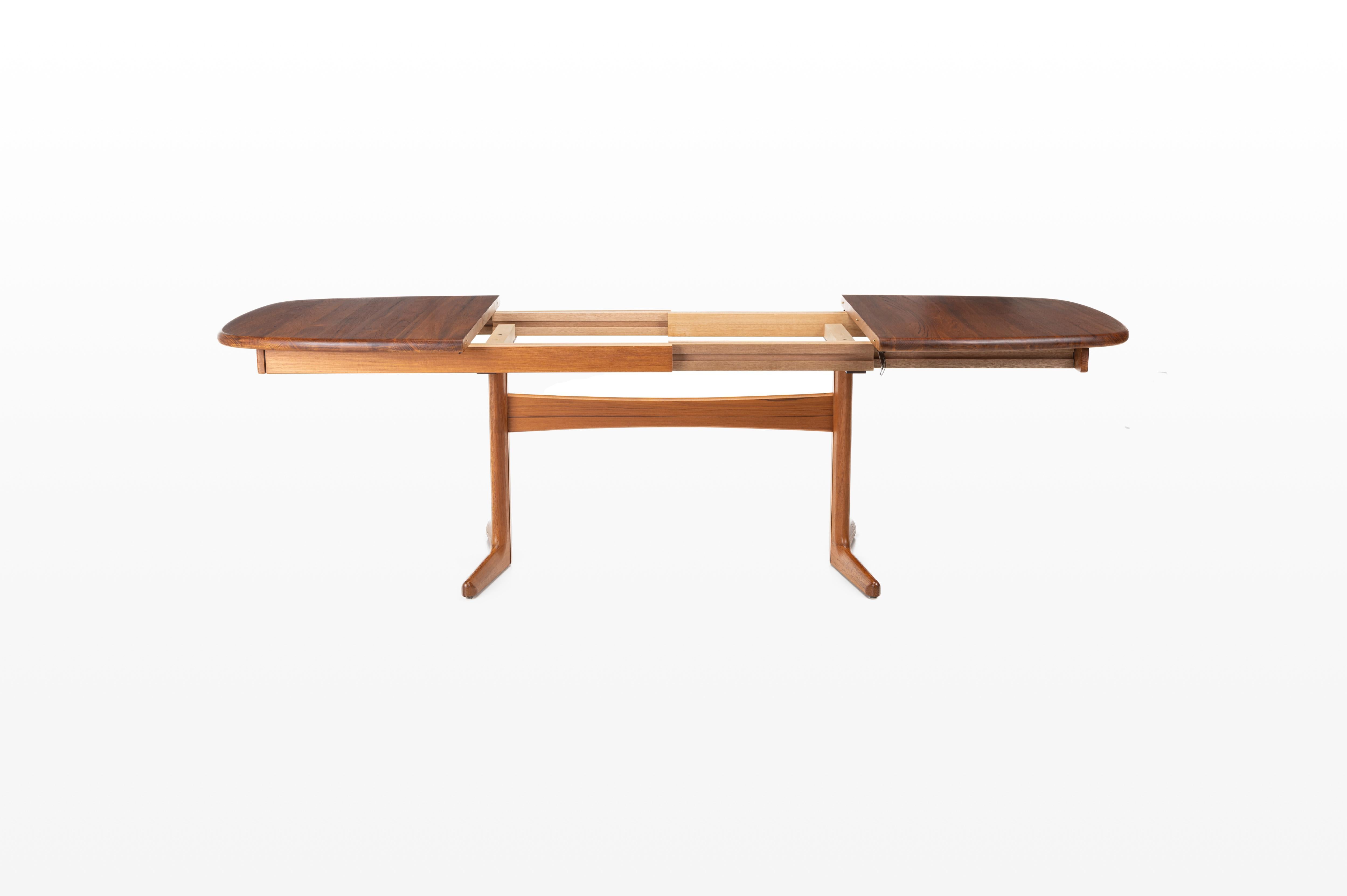 20th Century Danish Extendable Dining Table in Solid Teak, 1960s