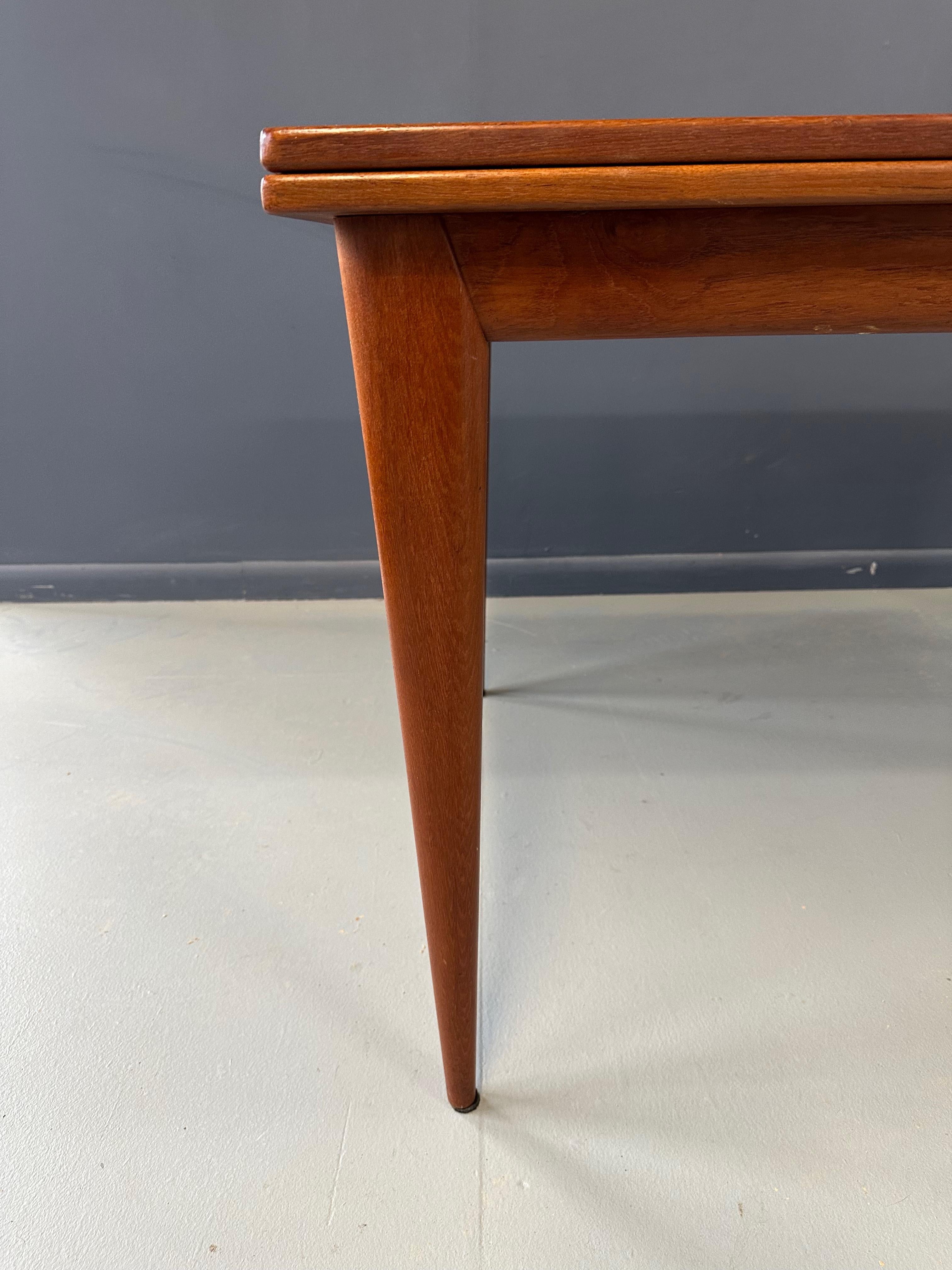 Danish Extendable Dining Table in Teak by Niels O. Møller for J.L. Møller For Sale 5