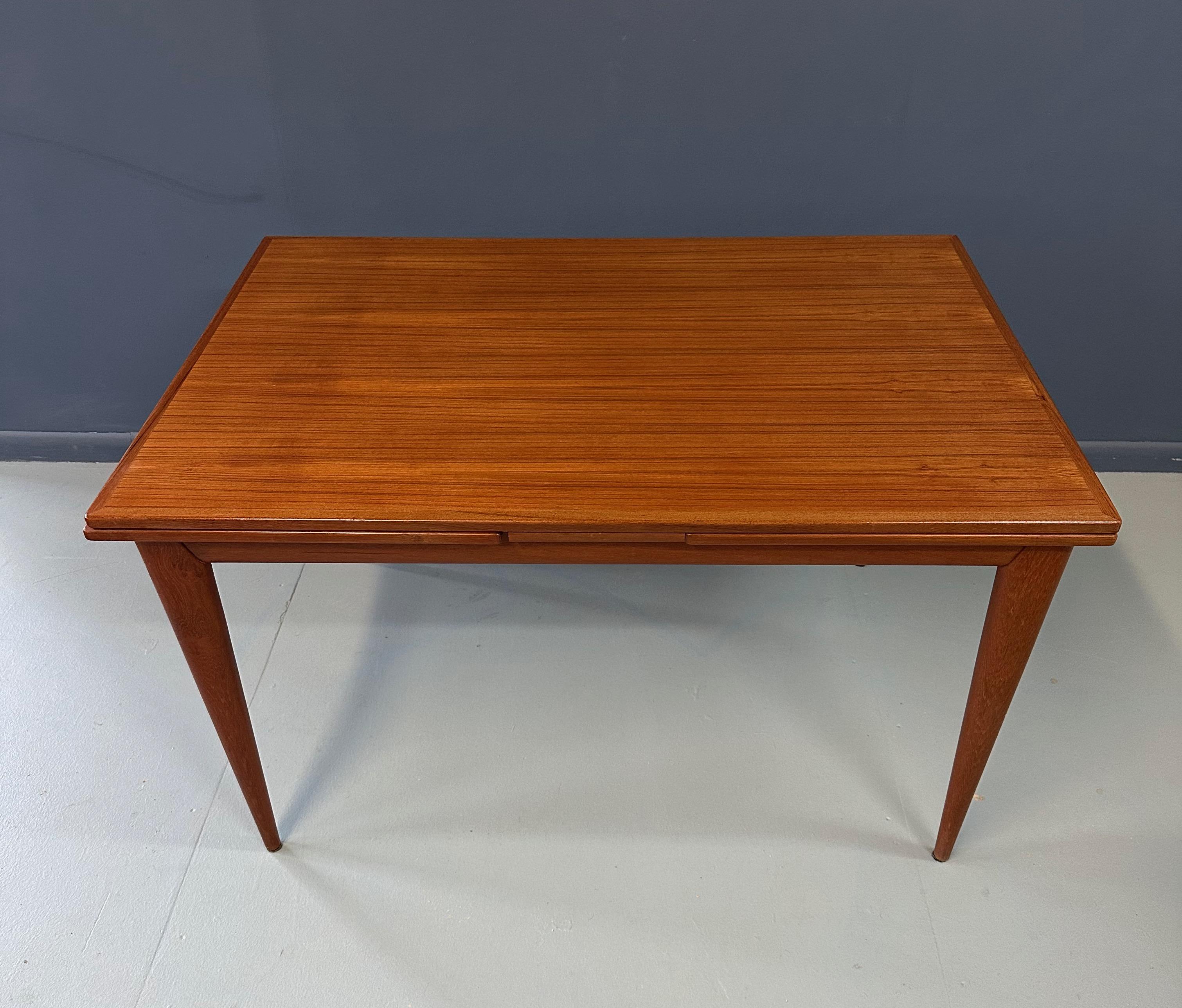 Danish Extendable Dining Table in Teak by Niels O. Møller for J.L. Møller For Sale 7
