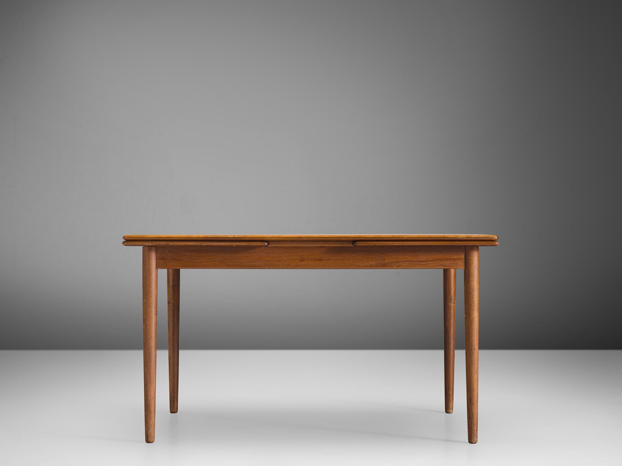 Mid-20th Century Danish Extendable Dining Table in Teak For Sale