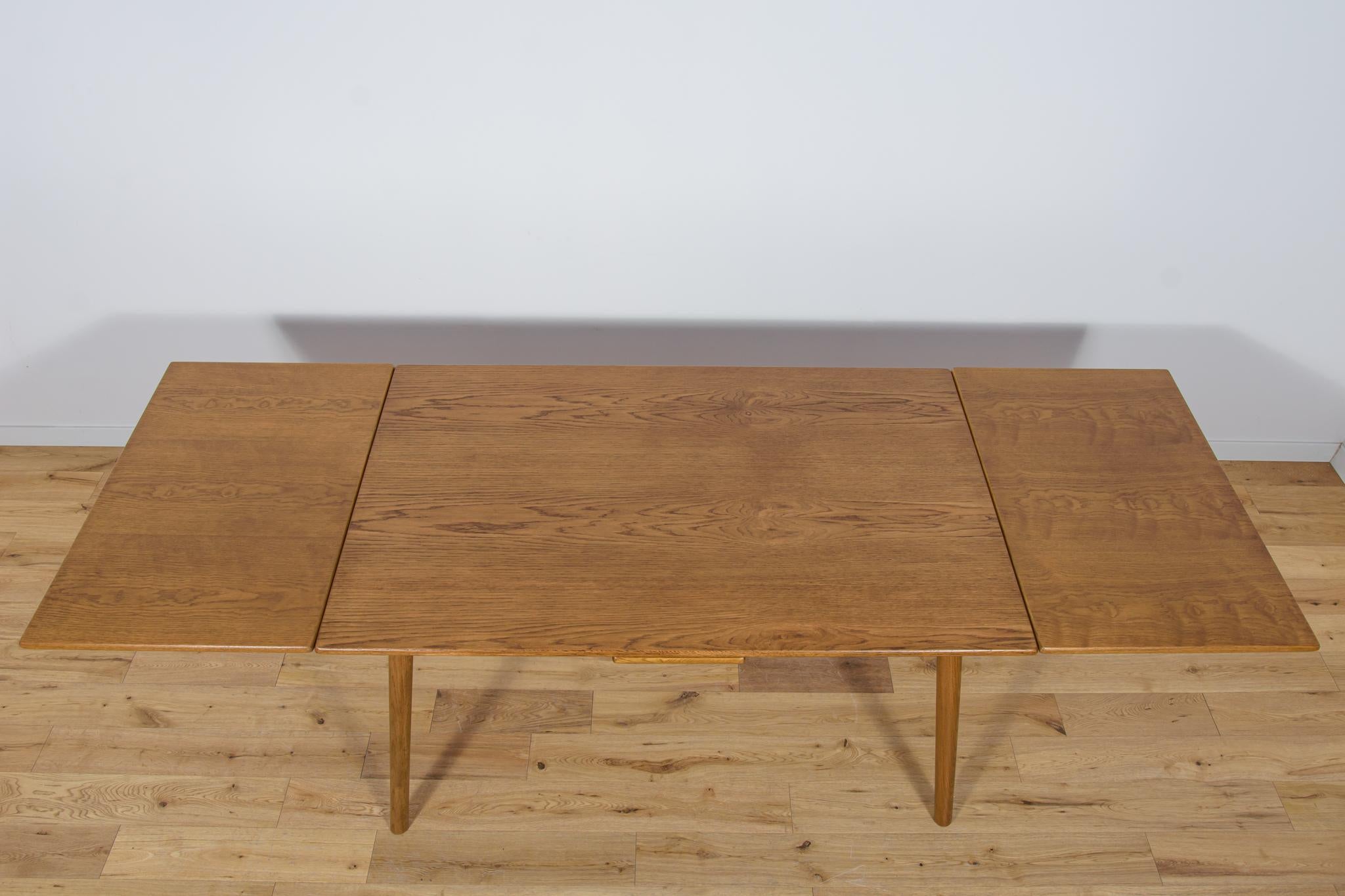Danish Extendable Oak Dining Table, 1960s For Sale 5