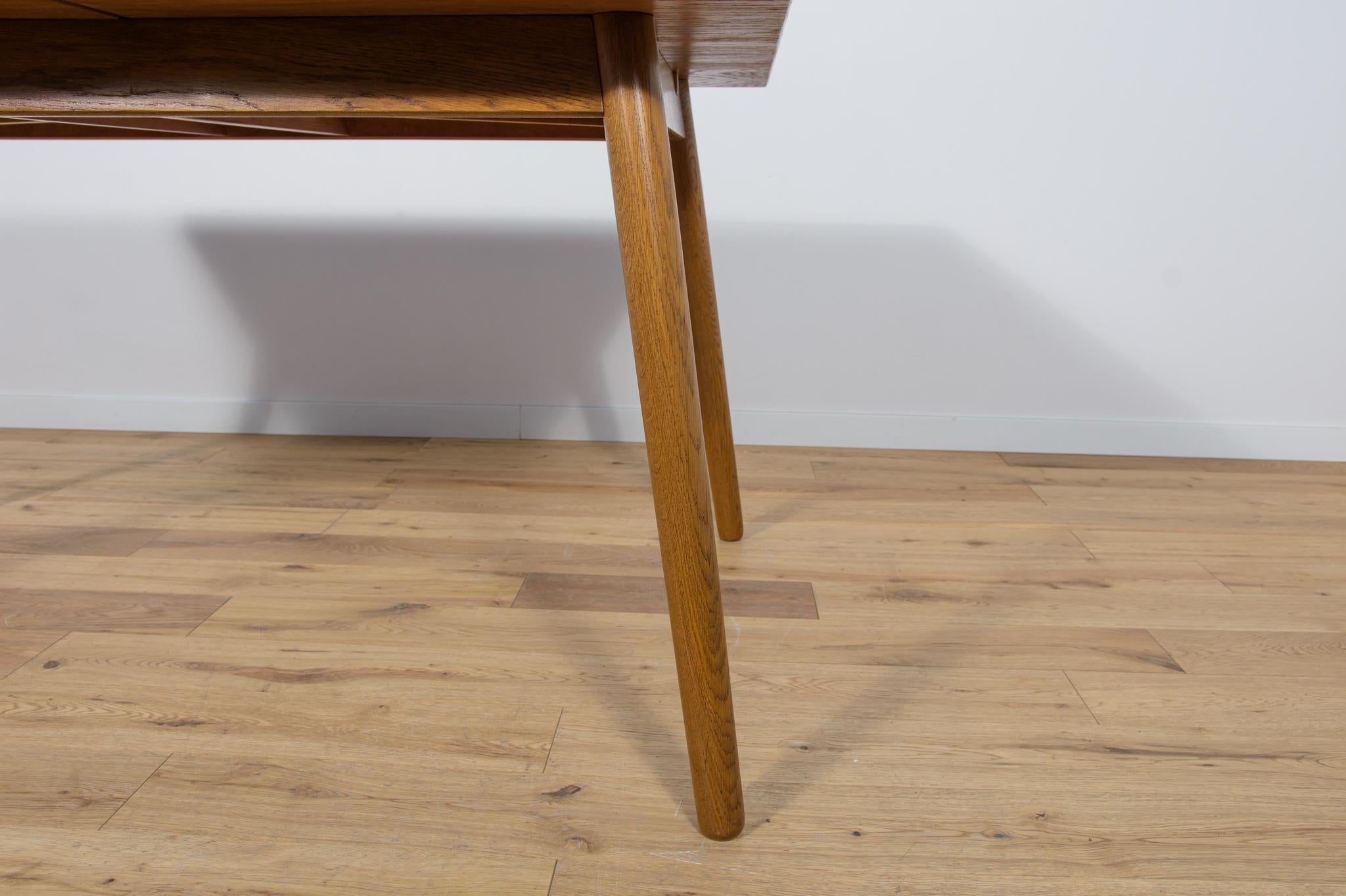 Danish Extendable Oak Dining Table, 1960s For Sale 10