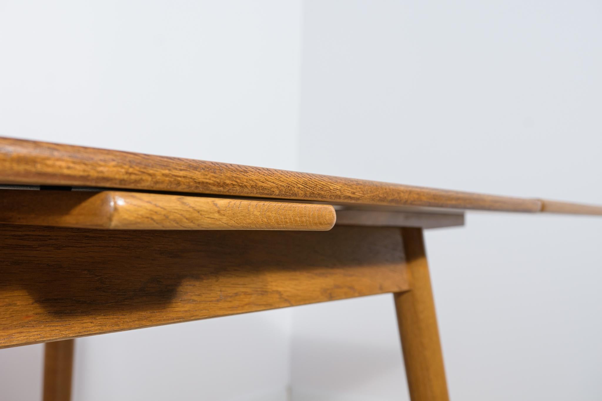 Danish Extendable Oak Dining Table, 1960s For Sale 13