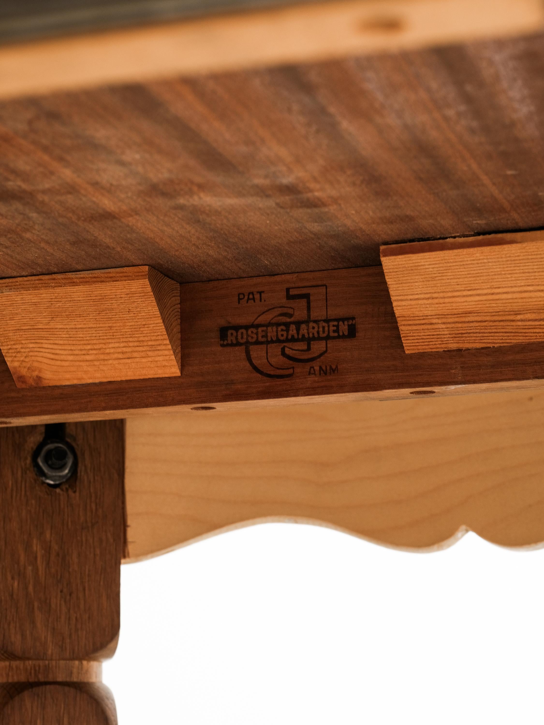 Danish Extendable Oak Dining Table by CJ Rosengaarden, 1960s im Angebot 4
