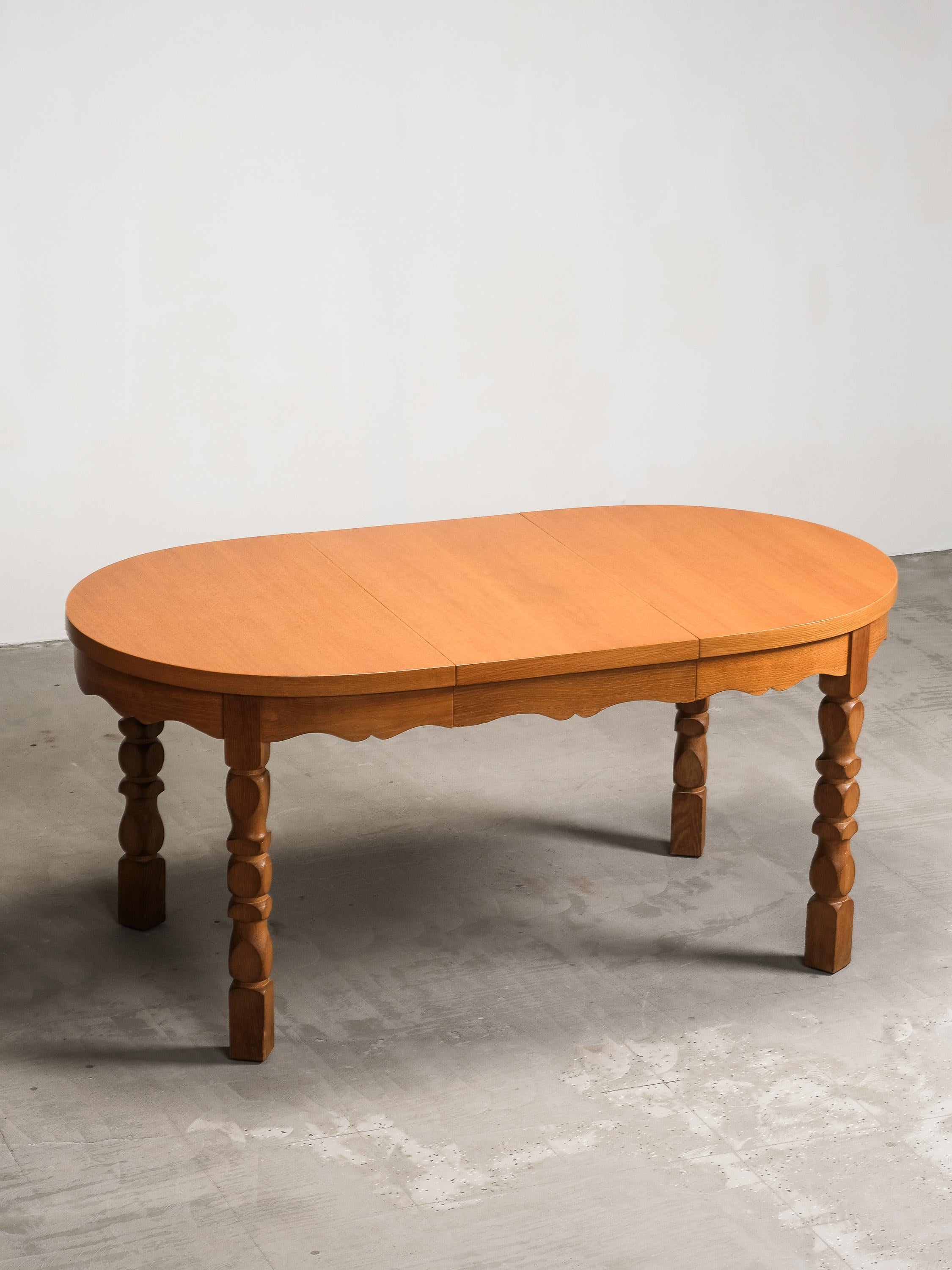 Danish Extendable Oak Dining Table by CJ Rosengaarden, 1960s (Skandinavische Moderne) im Angebot