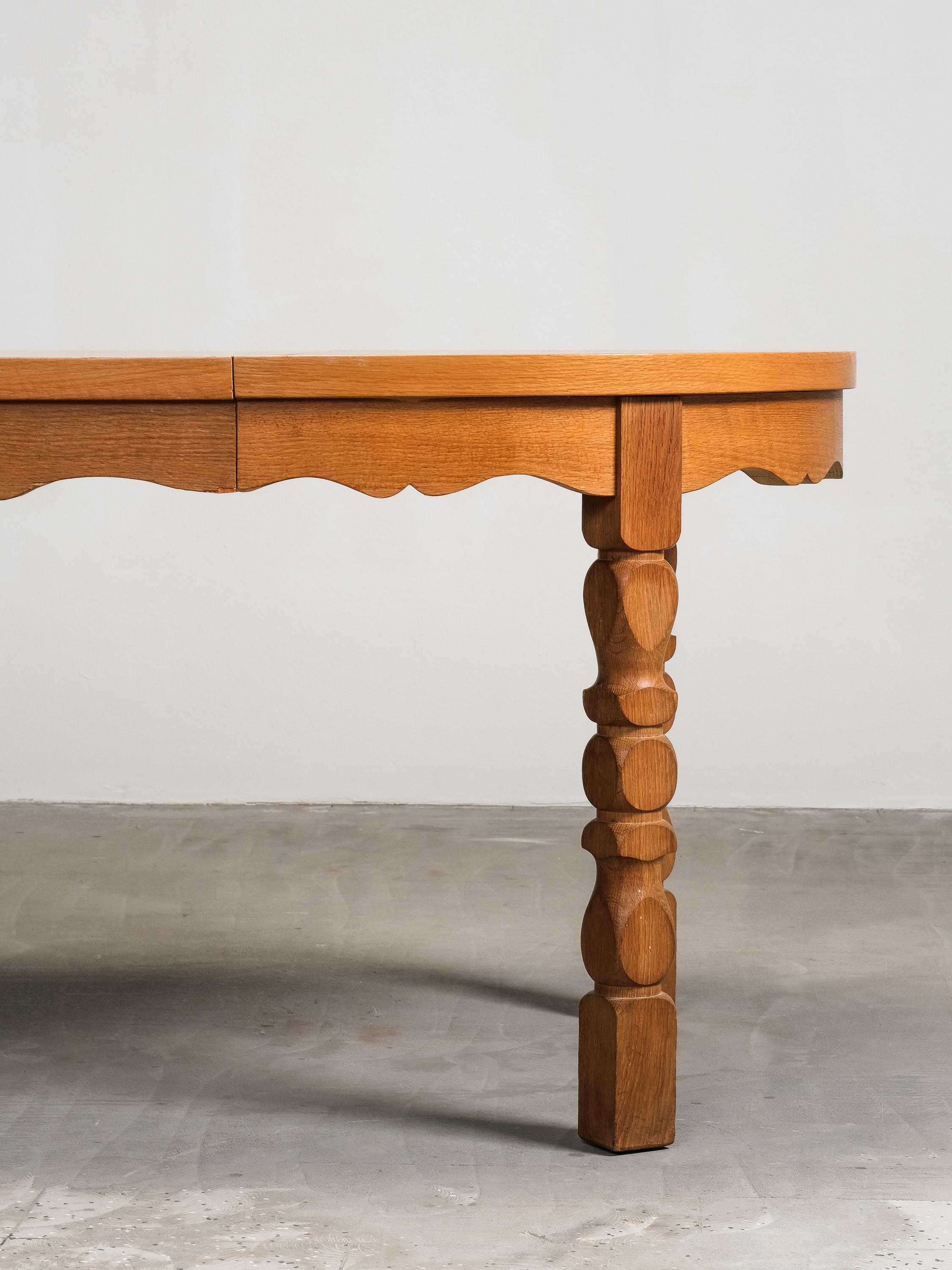 Danish Extendable Oak Dining Table by CJ Rosengaarden, 1960s (Dänisch) im Angebot