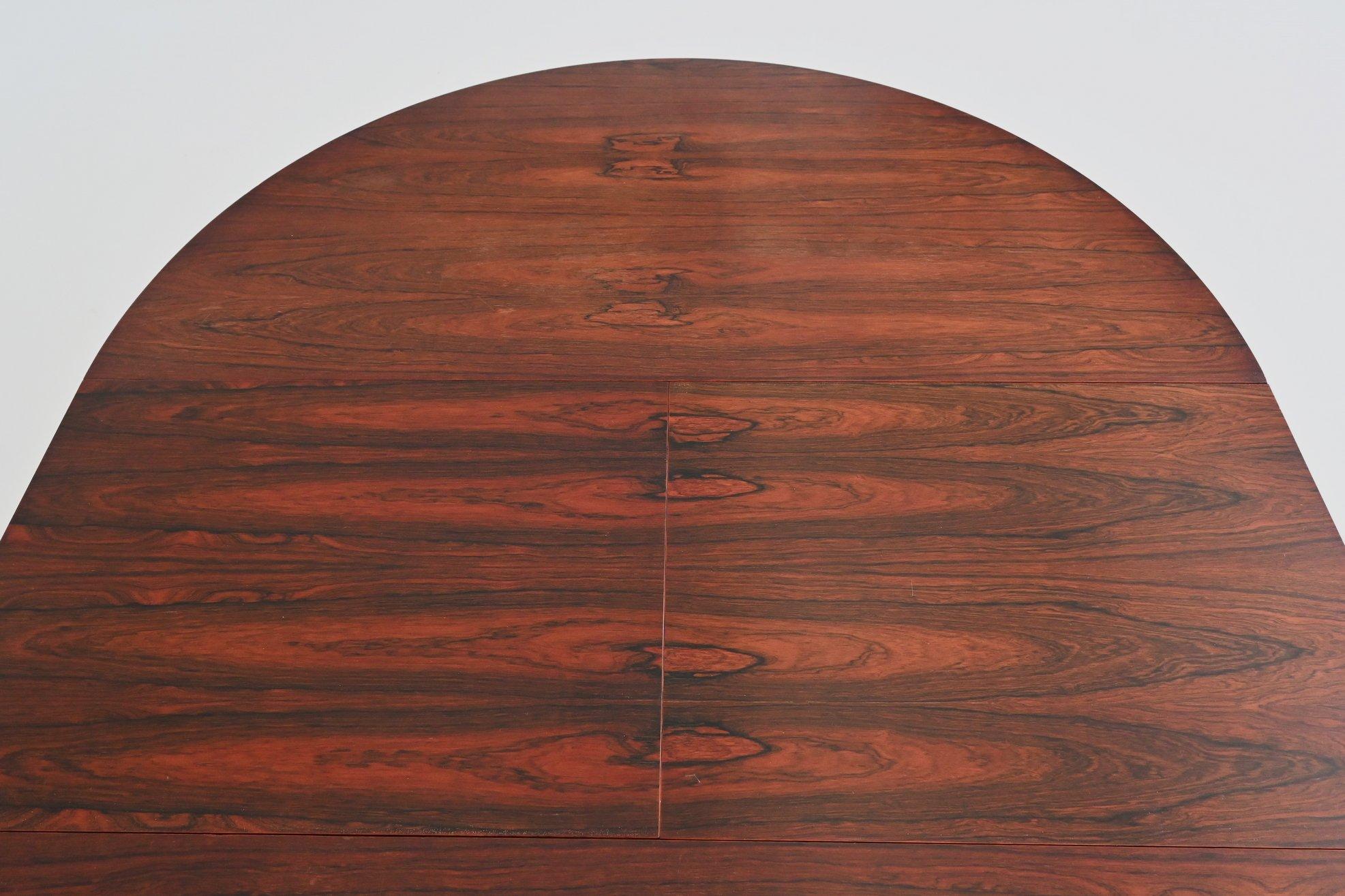 Danish extendable oval shaped dining table in rosewood Denmark 1960 6