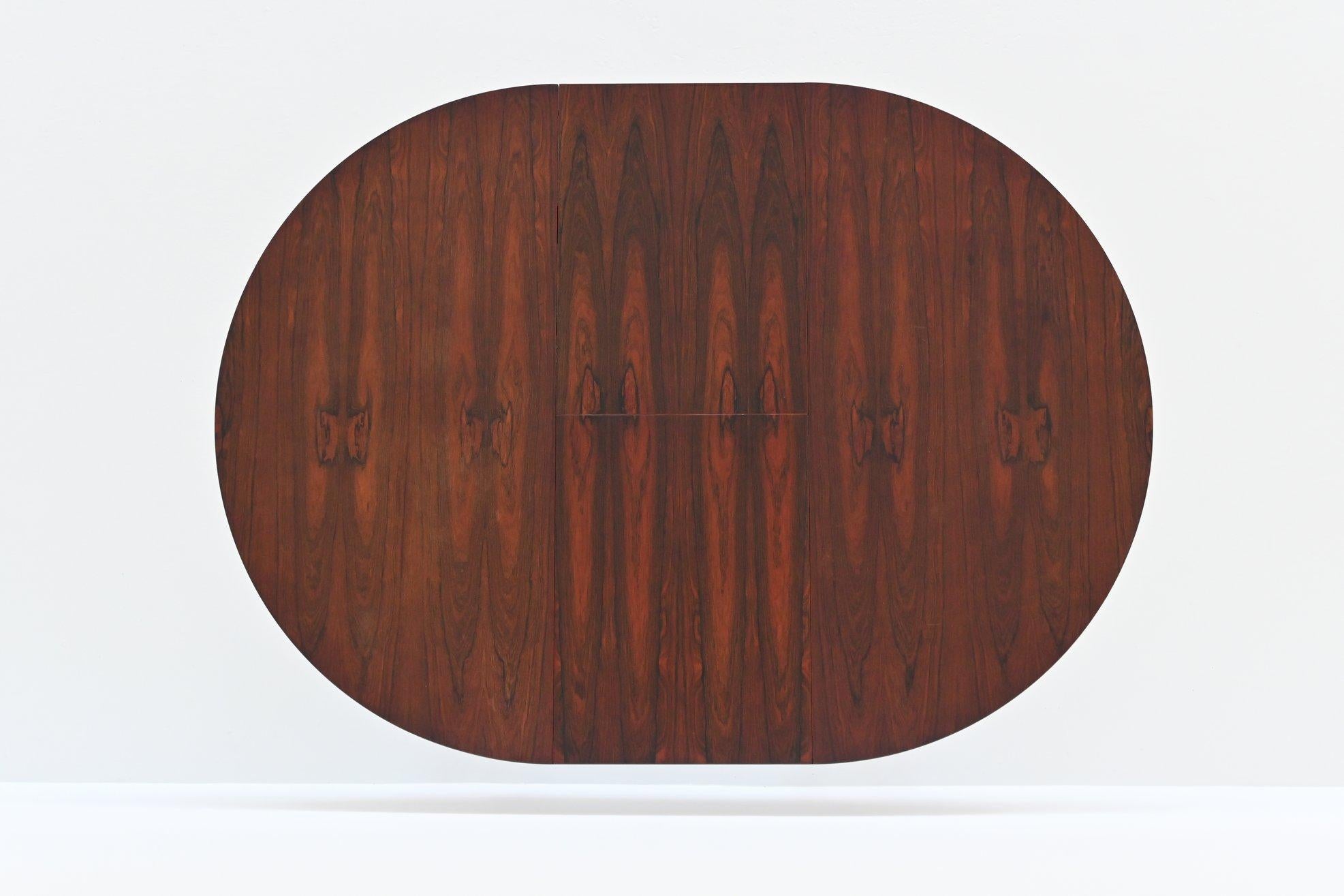 Danish extendable oval shaped dining table in rosewood Denmark 1960 10