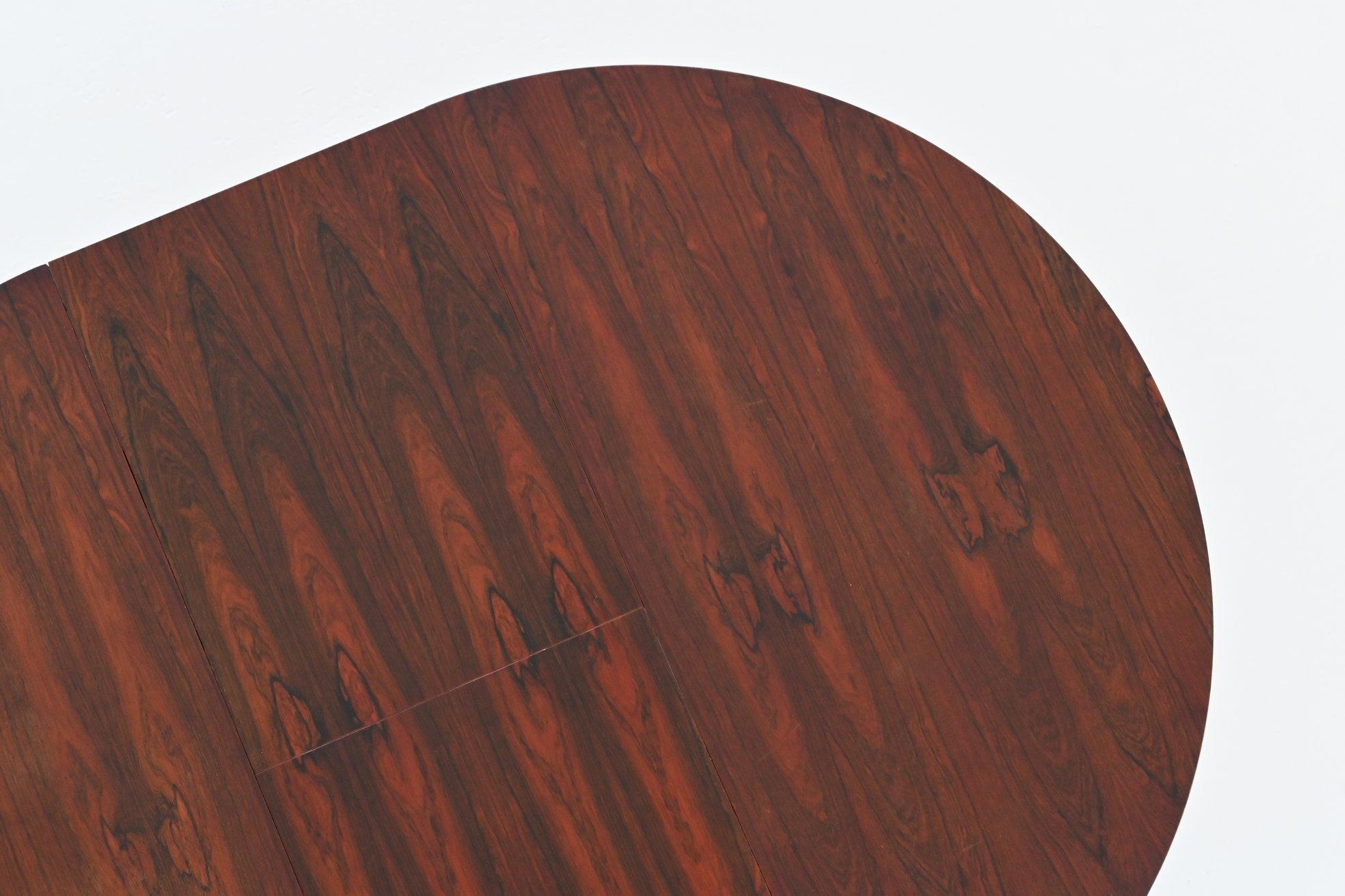 Danish extendable oval shaped dining table in rosewood Denmark 1960 11