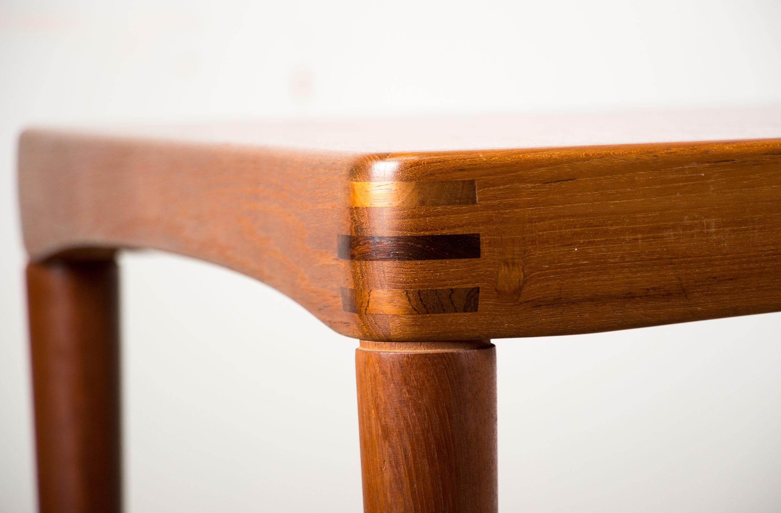 Table de salle à manger danoise extensible en teck par Henry Walter Klein pour Bramin. en vente 4