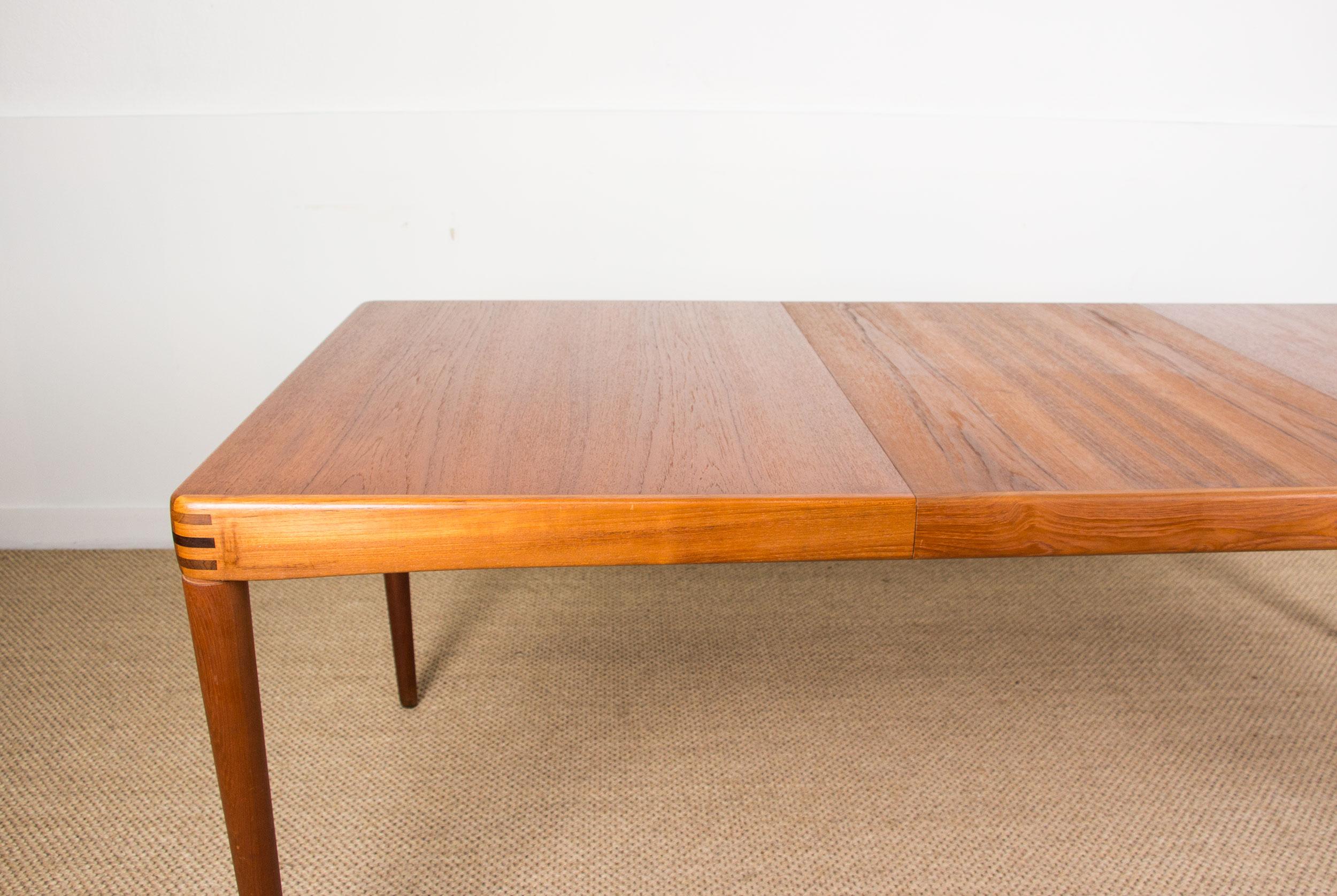 Danish Extendable Teak Dining Table by Henry Walter Klein for Bramin. For Sale 9