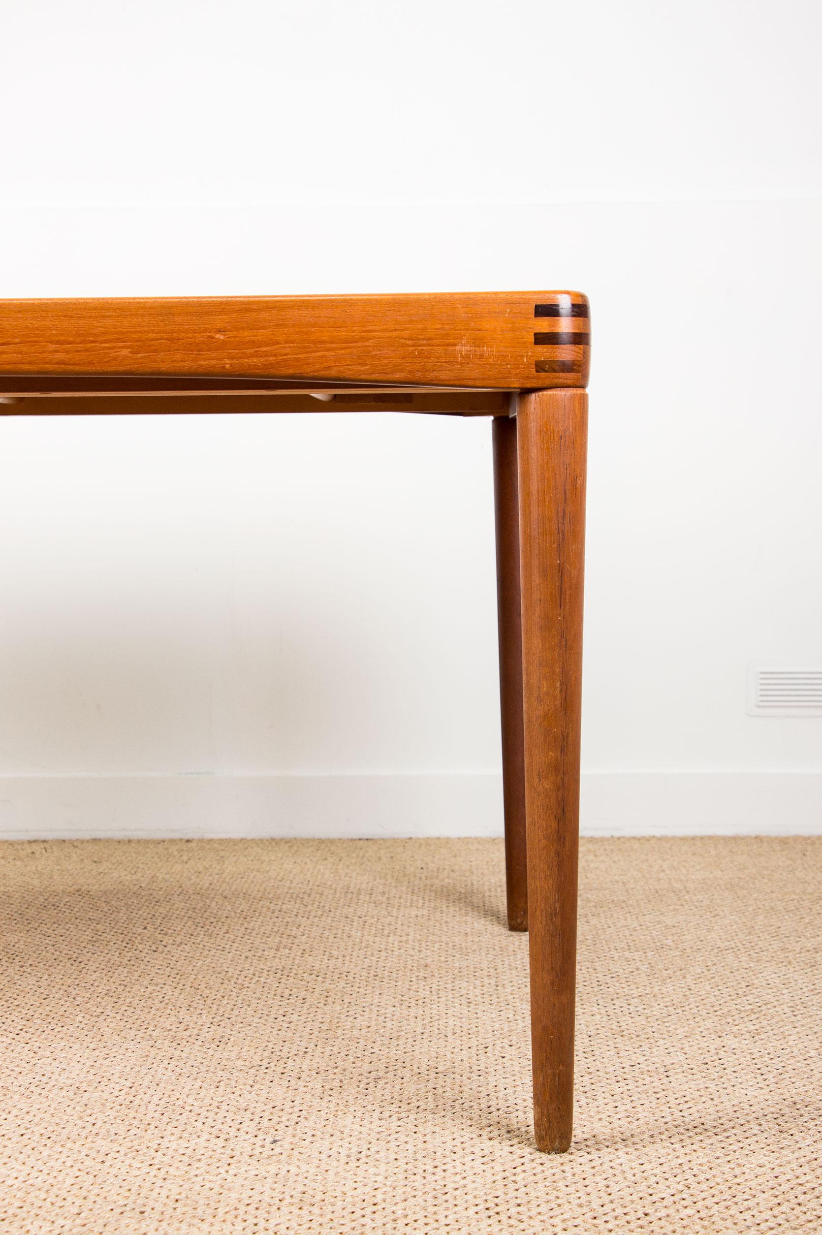 Table de salle à manger danoise extensible en teck par Henry Walter Klein pour Bramin. en vente 1
