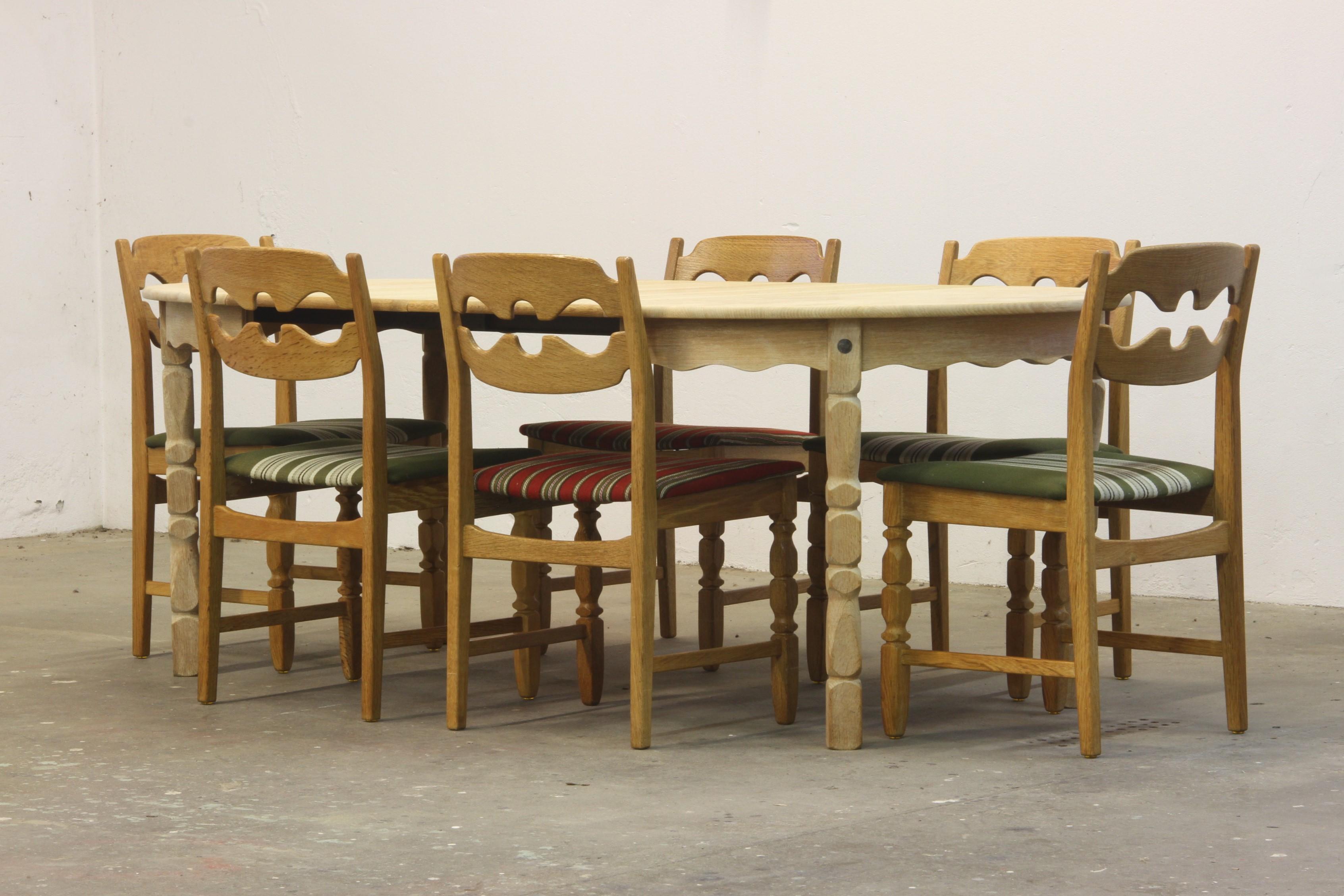 Danish Extending Dining Table in Light Raw Oak by Henning Kjærnulf 3