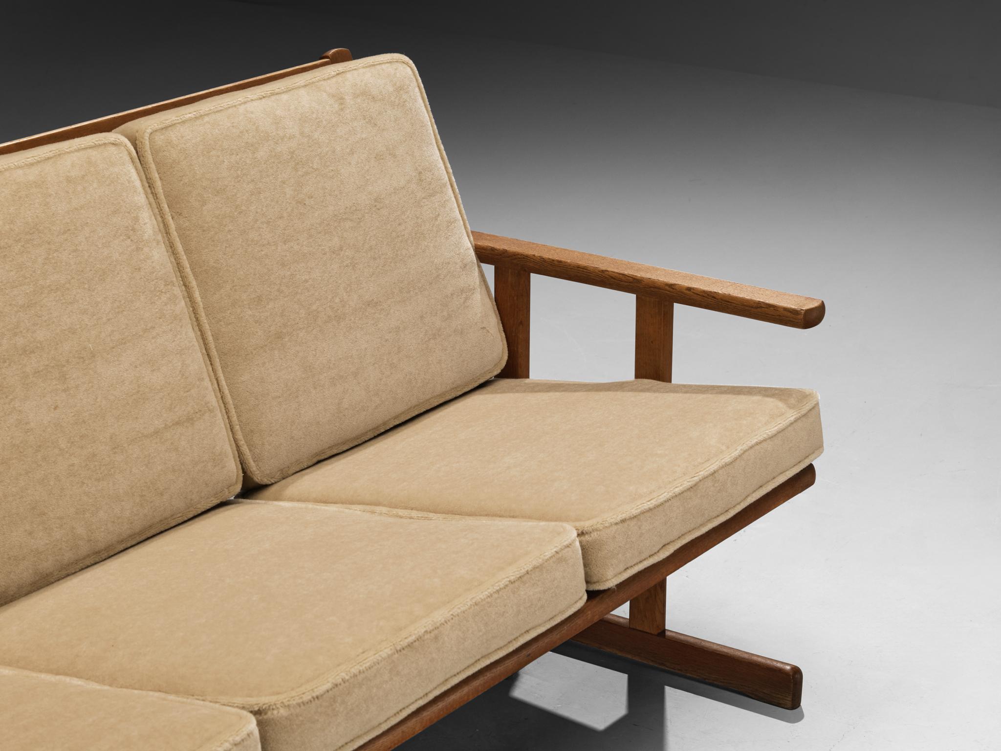 Danish FDB Møbler Three-Seat Sofa in Solid Oak and Beige Soft Upholstery For Sale 2