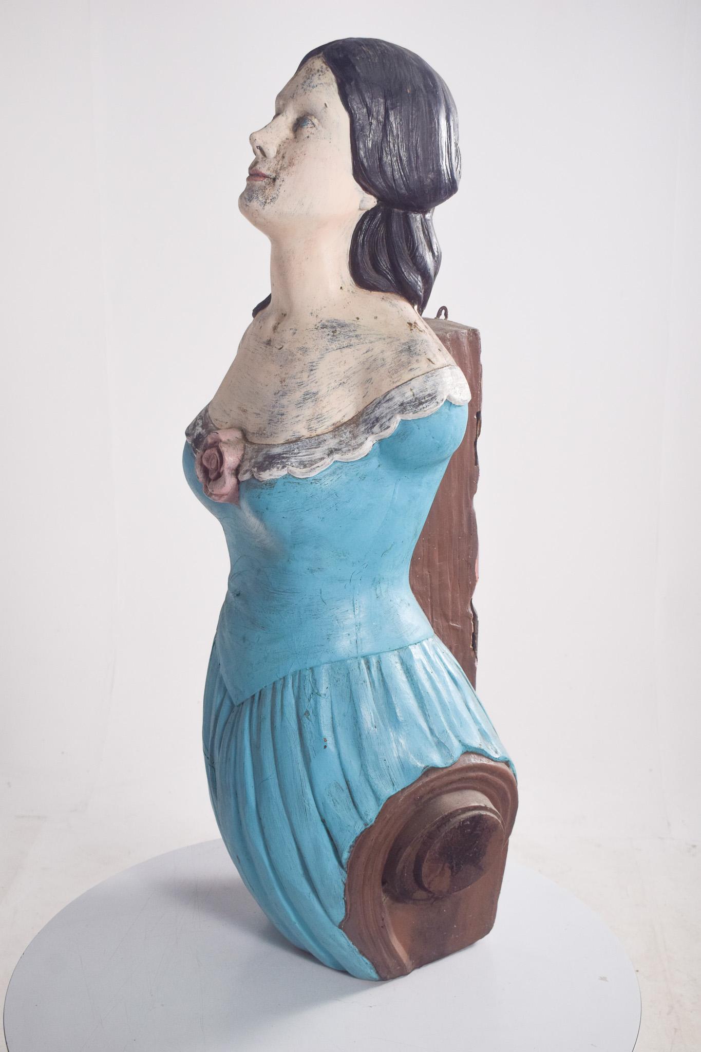 Danese Figura femminile danese, scultura in fibra di vetro da una nave in vendita