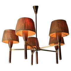 Dänischer fünfarmiger Kronleuchter aus Holz und Messing, 1950er Jahre