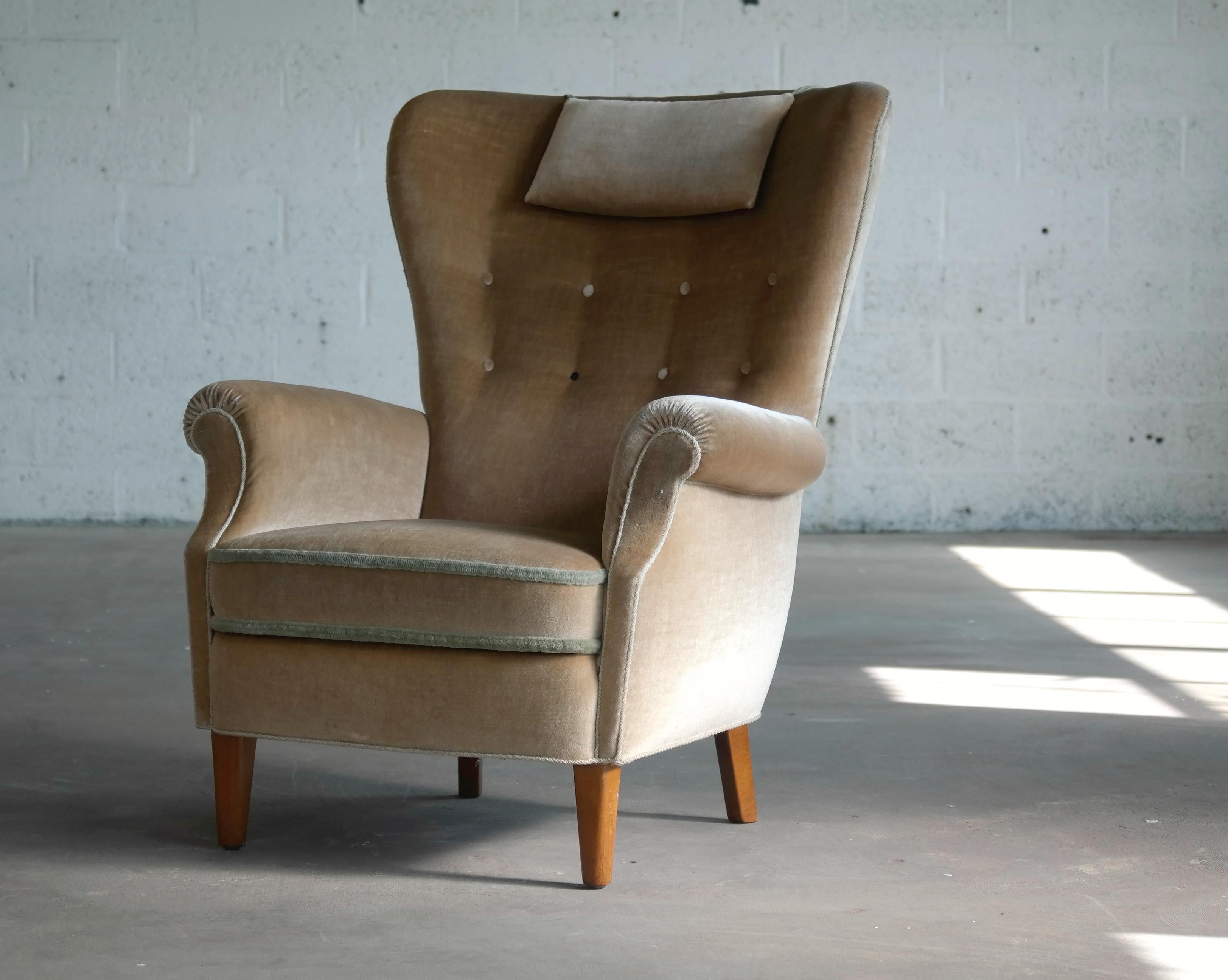 Dänischer Flemming Lassen oder Fritz Hansen Stil 1940er Jahre High Back Lounge Chair (Moderne der Mitte des Jahrhunderts)