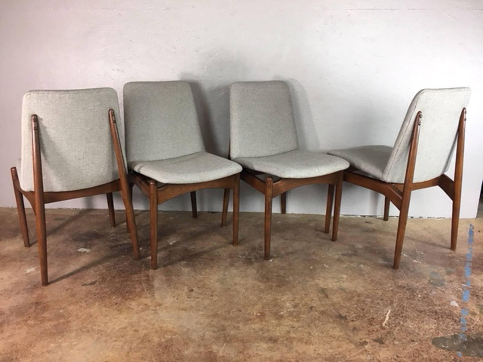 Mid-Century Modern Danish Floating Dining Chairs in Walnut For Sale