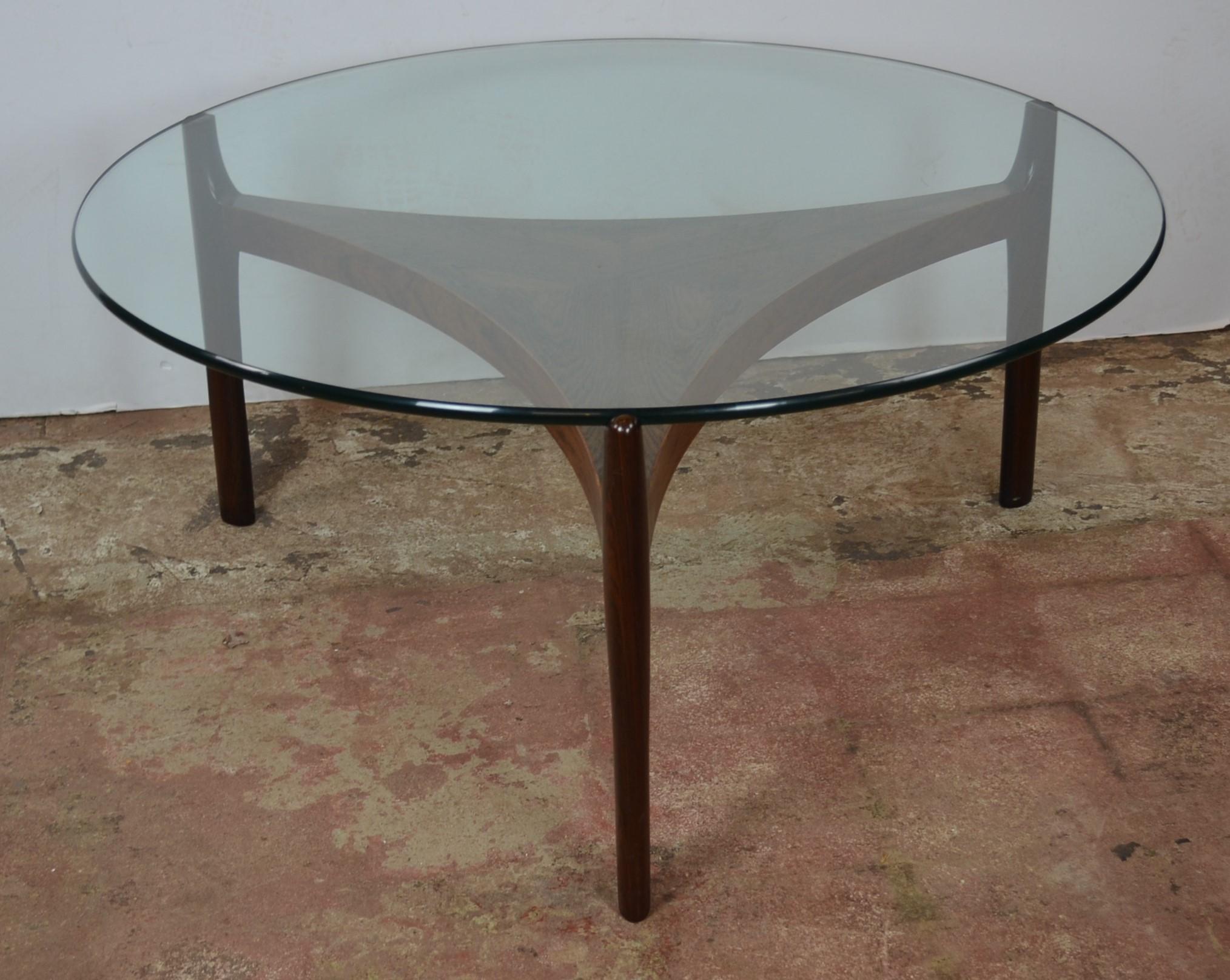 Danish Rosewood Coffee Table by Sven Ellekaer In Good Condition In Pomona, CA