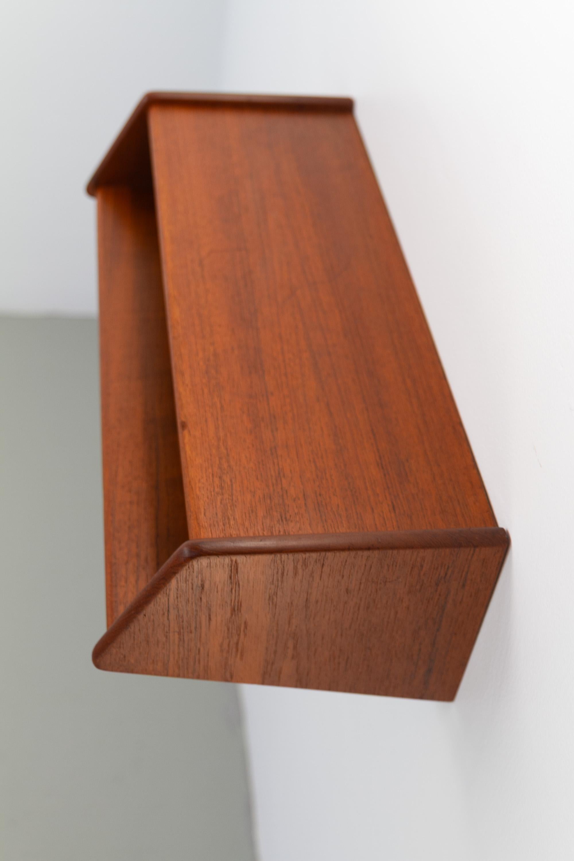 Scaffale galleggiante danese in teak di Kai Kristiansen per Aksel Kjersgaard, 1960. in vendita 7