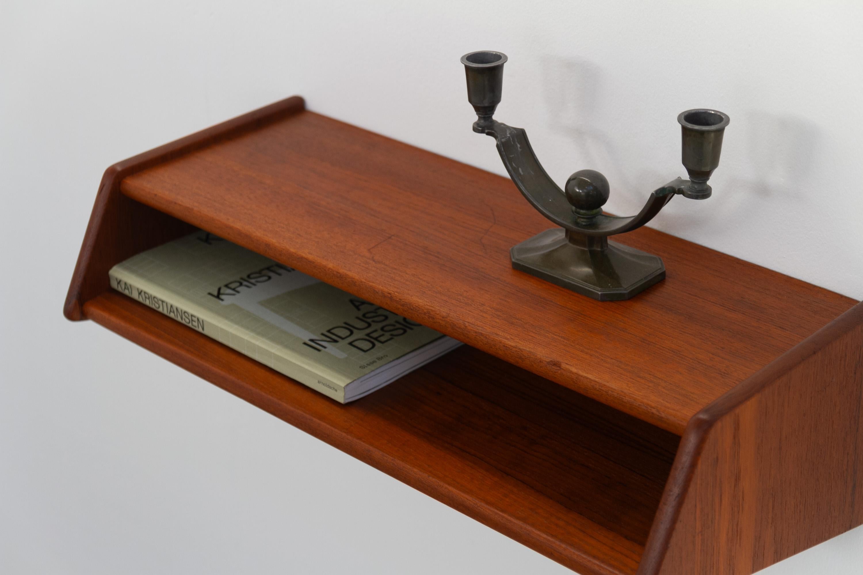 Scaffale galleggiante danese in teak di Kai Kristiansen per Aksel Kjersgaard, 1960. in vendita 9