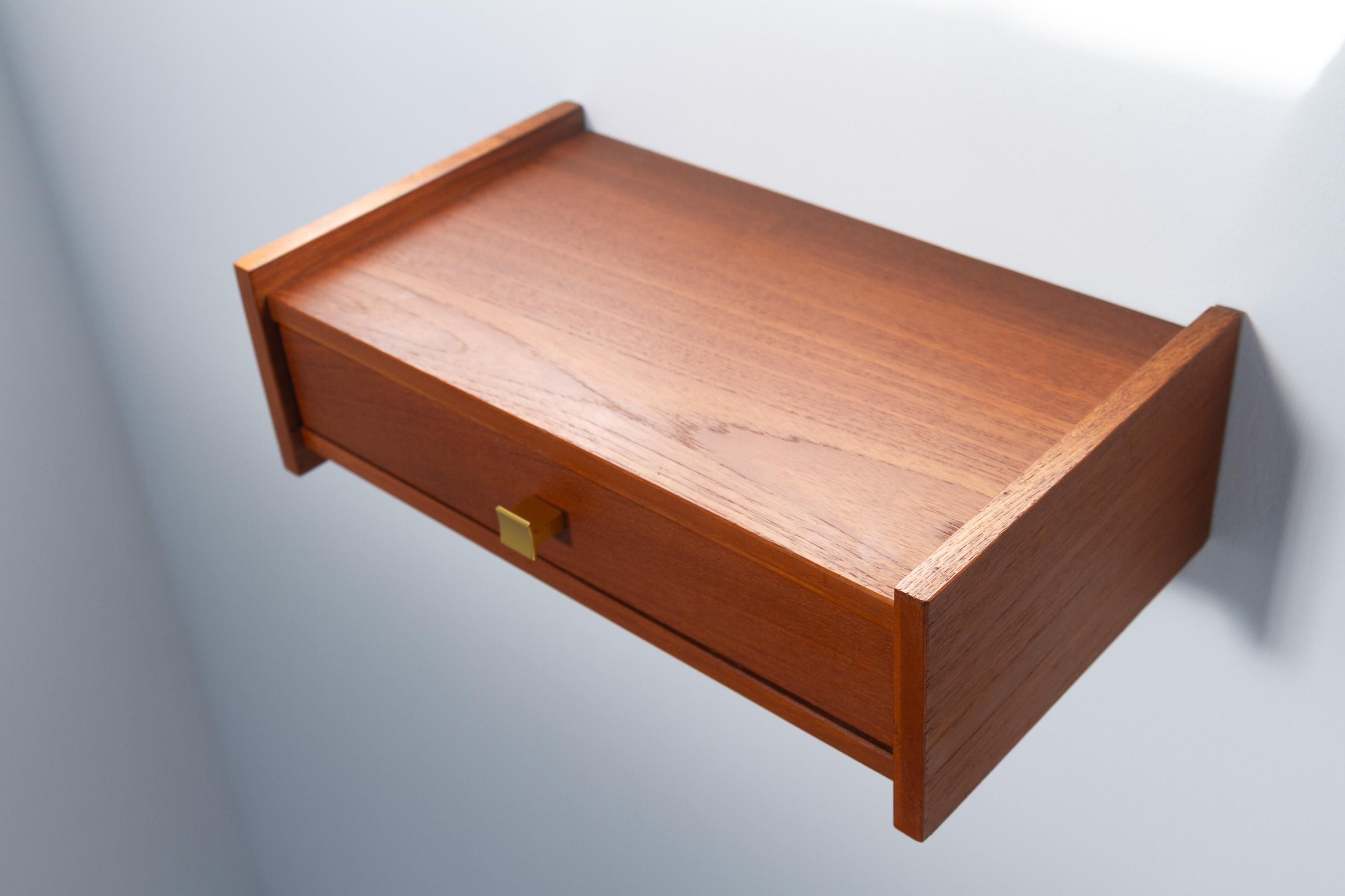 Danish Floating Teak Shelf with Drawer, 1960s. For Sale 5