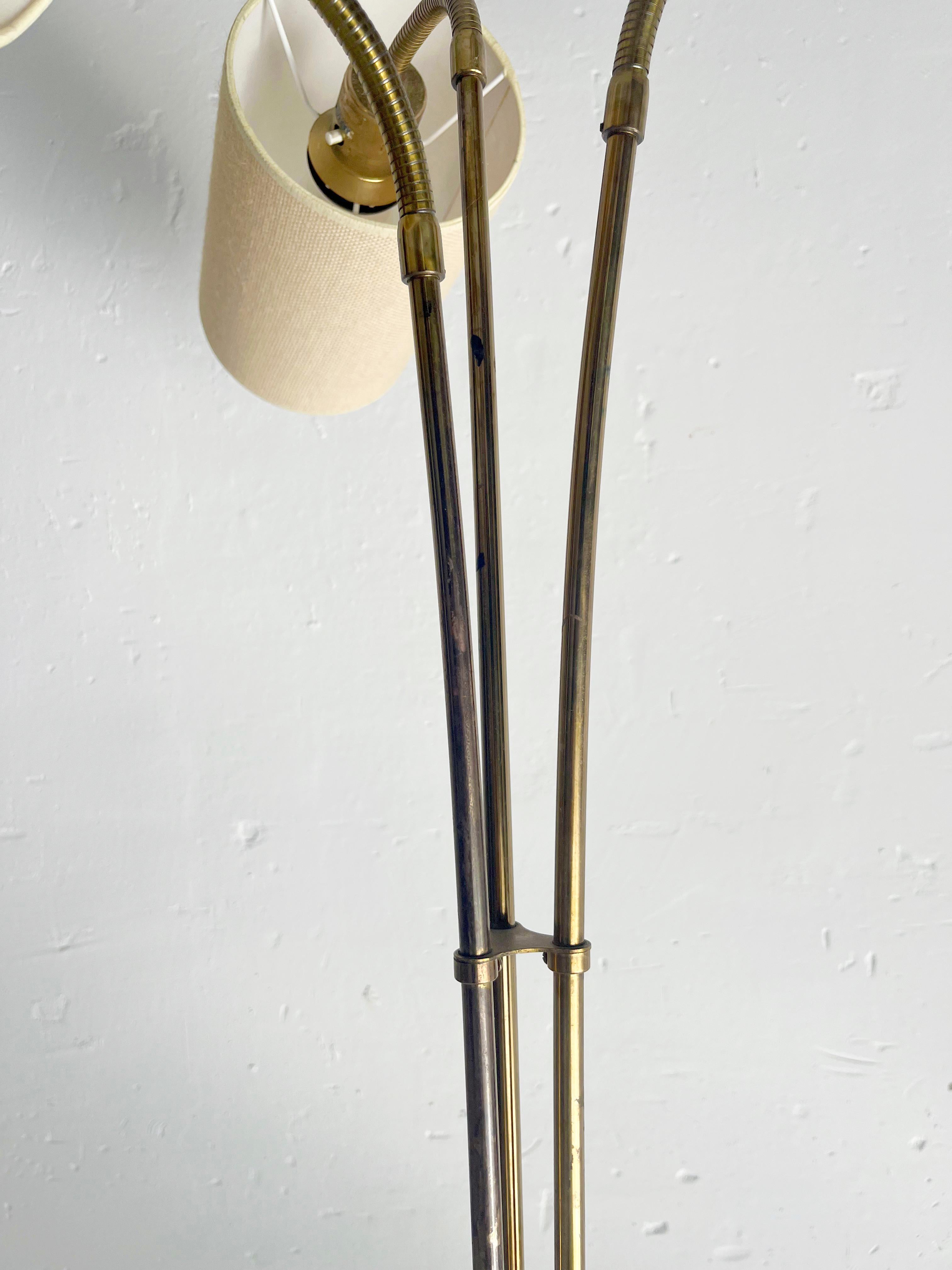 Danish floor lamp from the 70s - harmony, elegance and simplicity. For Sale 3