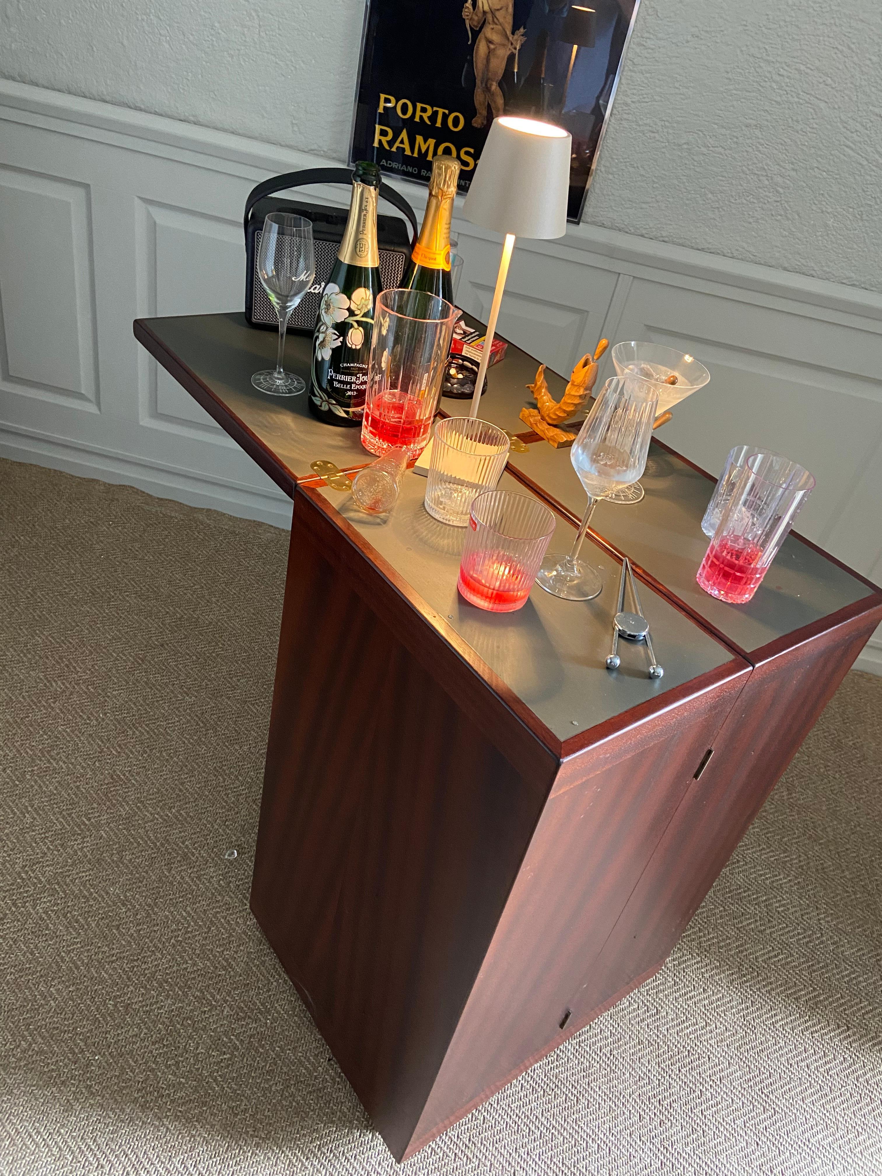 Bar pliant danois avec meuble rotatif de Reno Wahl pour Drylund, années 1960 en vente 4