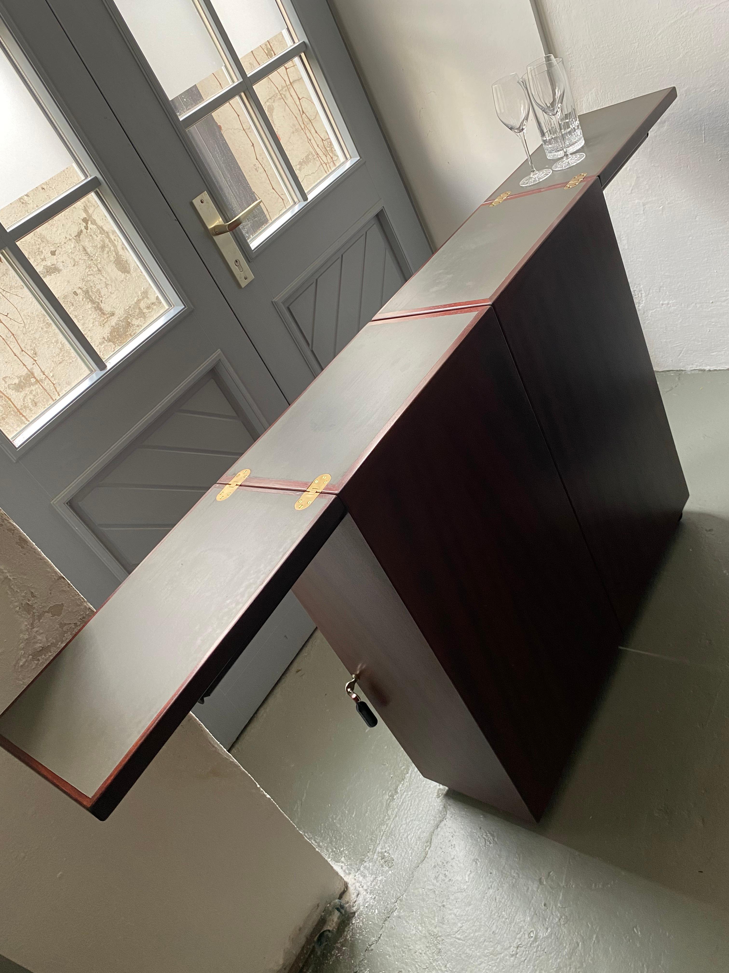 Bar pliant danois avec meuble rotatif de Reno Wahl pour Drylund, années 1960 en vente 1