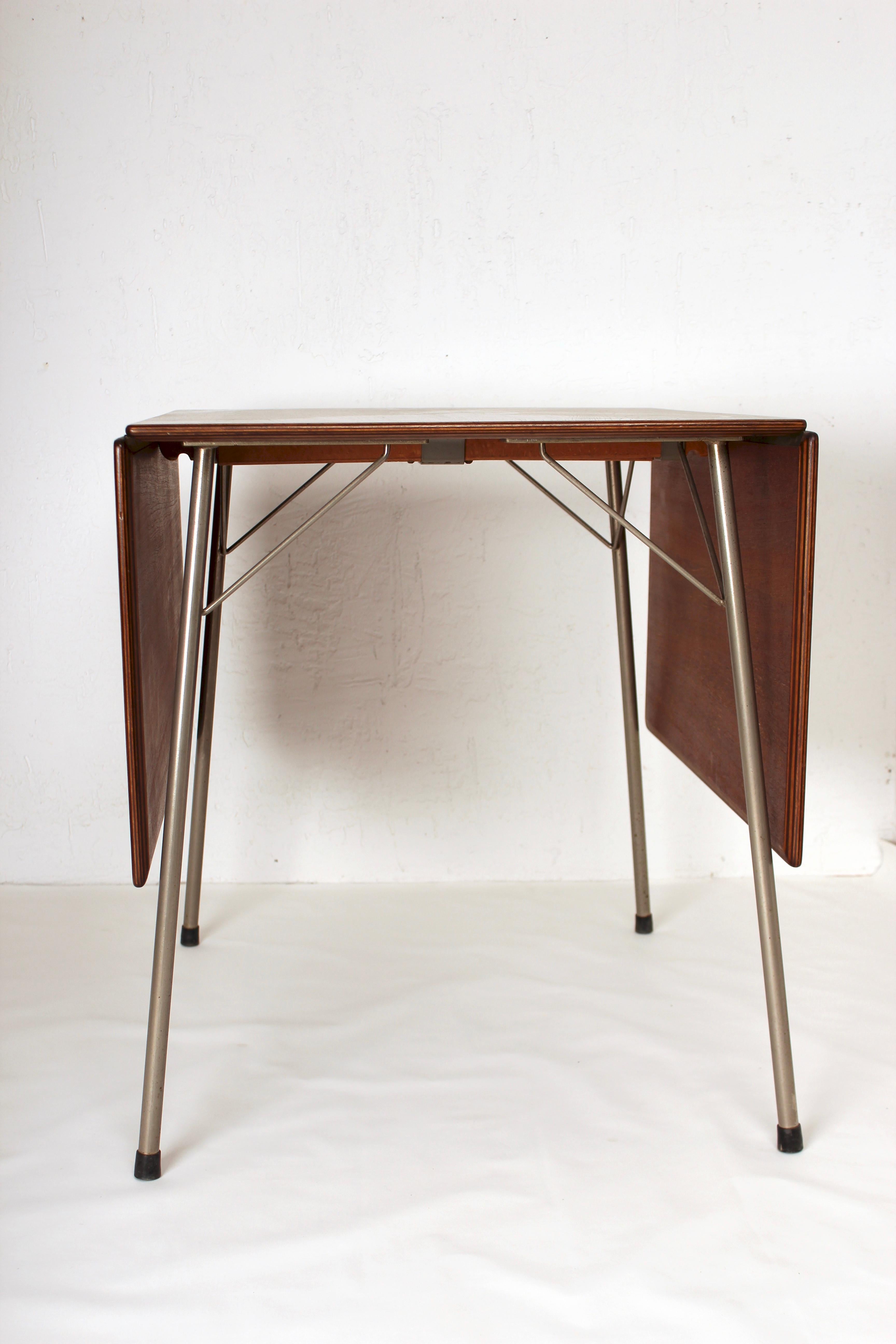 Danish Folding Dining Table by Arne Jacobsen for Fritz Hansen Model 3601, 1950s In Good Condition In Santa Gertrudis, Baleares