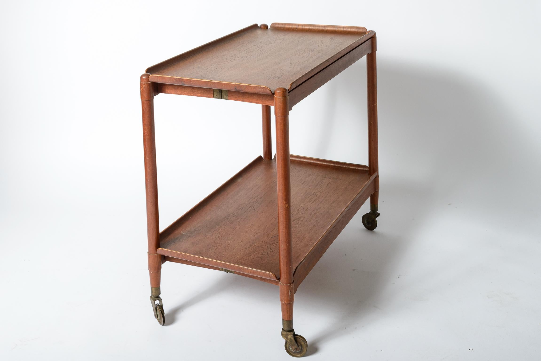 Danish Teak Folding Tray Table
Removable Plywood Trays and folding Structure