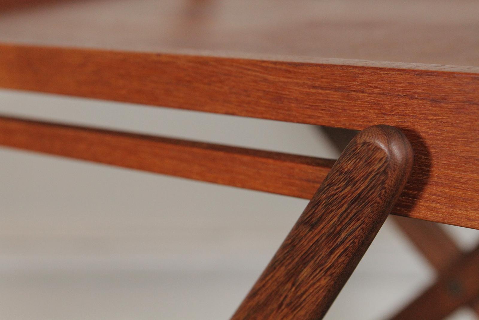 Danish Folding Teak Bar Cart, circa 1965 im Zustand „Hervorragend“ in Lambertville, NJ