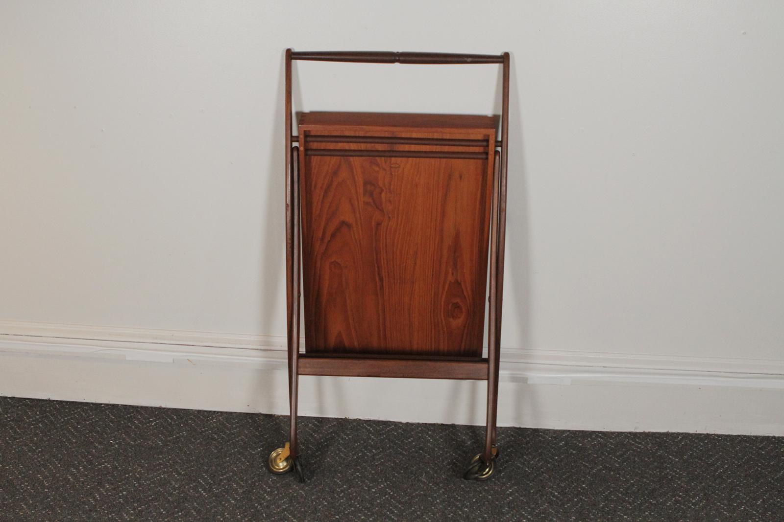 Danish Folding Teak Bar Cart, circa 1965 (Mitte des 20. Jahrhunderts)