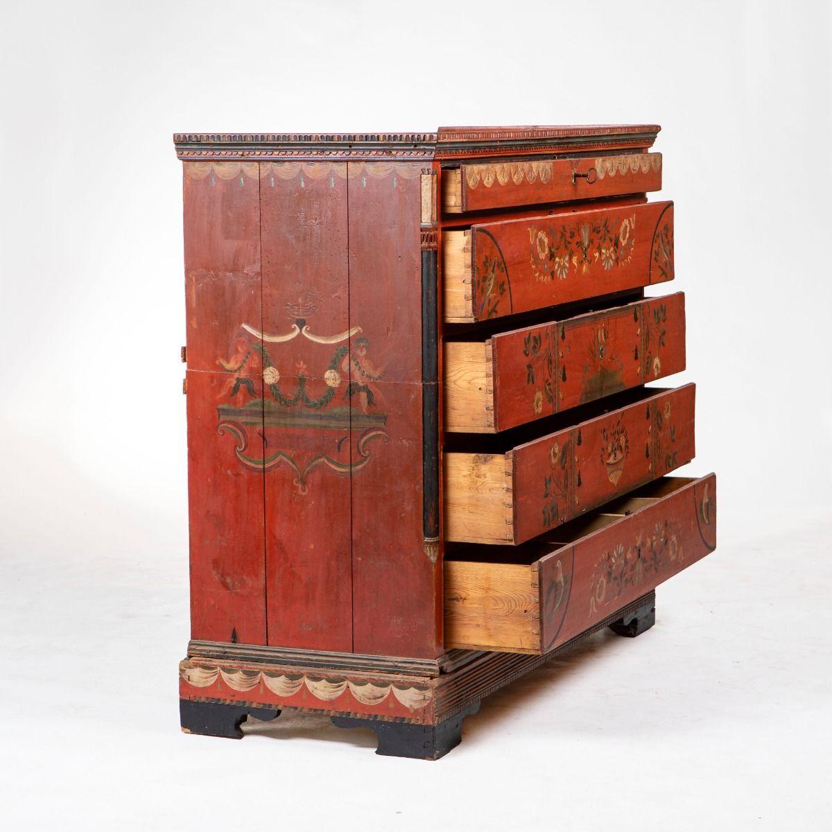 Artisanat Commode d'art populaire danois avec peinture originale de Niels P. Dyhr en vente