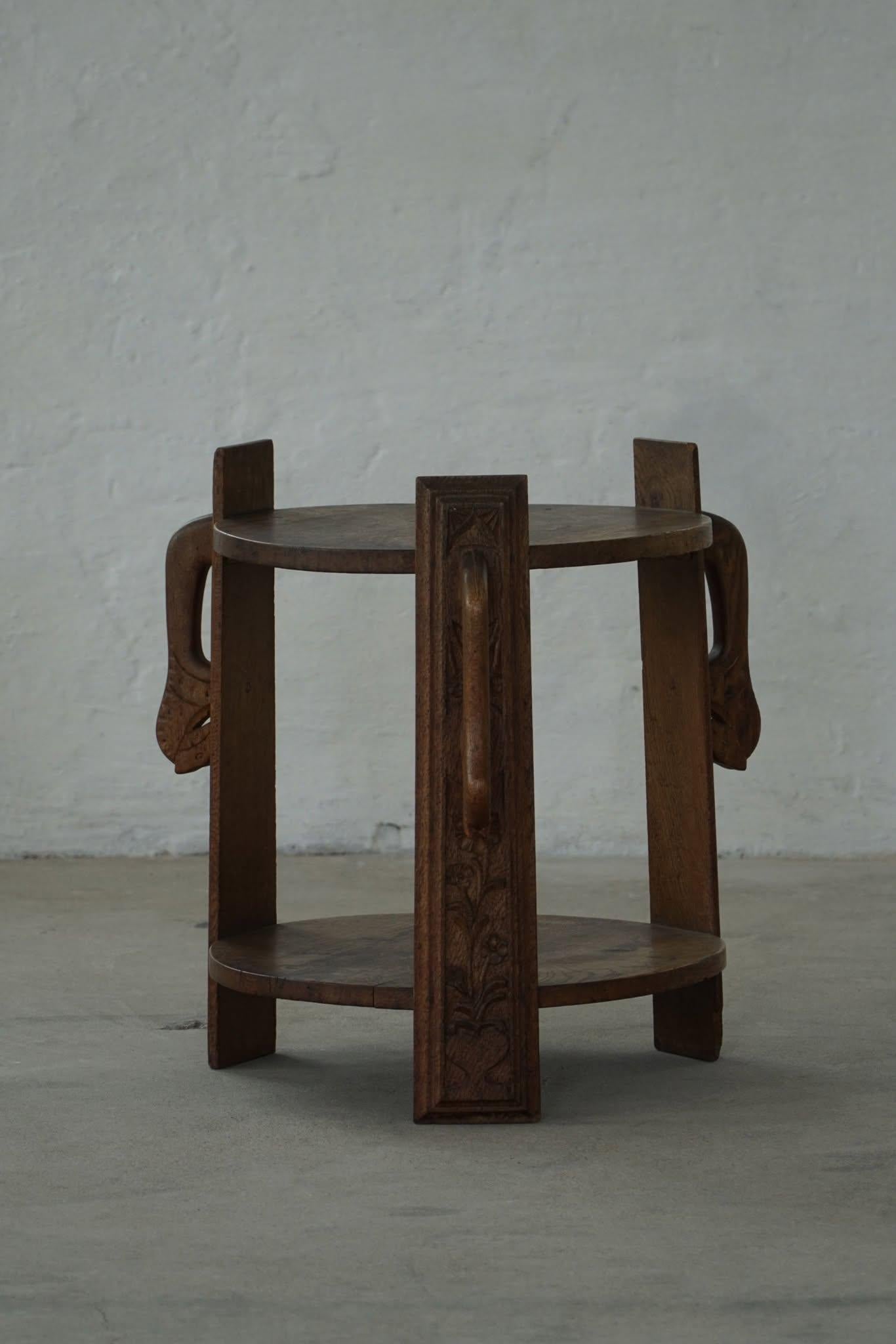 Quercia Danish Folk Art Side Table in Solid Oak, Wabi Sabi Style, Early 19th Century in vendita