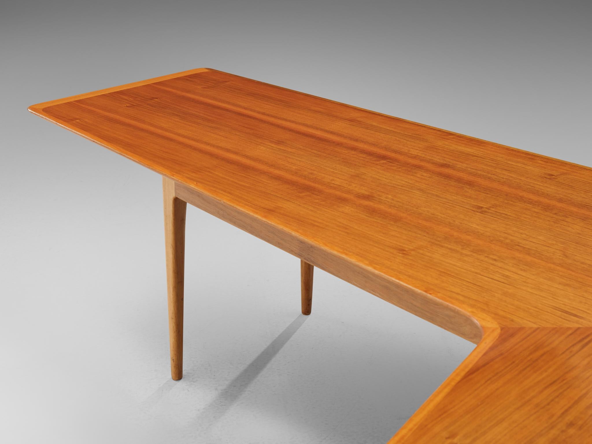 Danish Boomerang Shaped Coffee Table in Walnut For Sale at 1stDibs