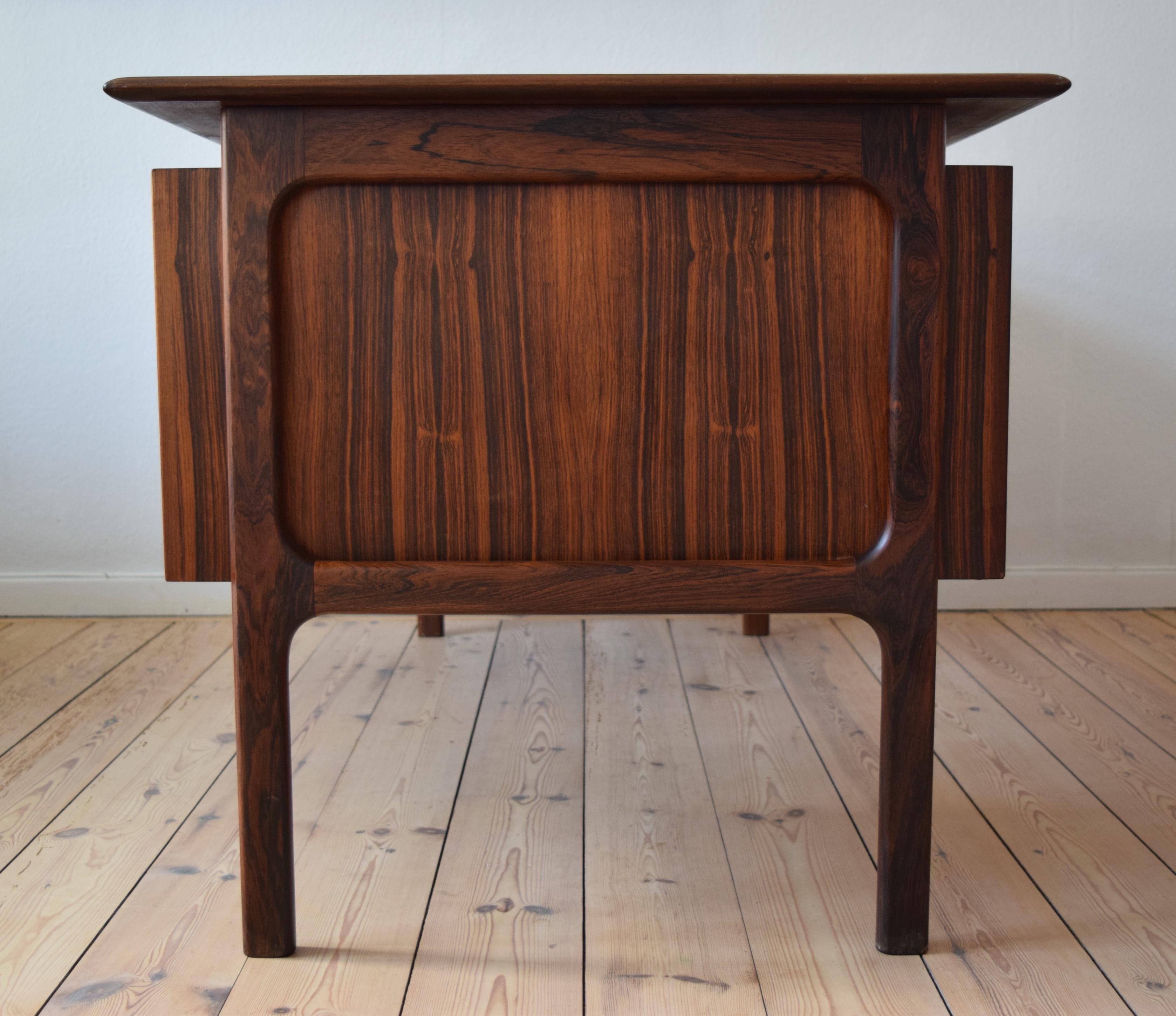 Mid-Century Modern Danish Freestanding Rosewood Desk by Arne Vodder