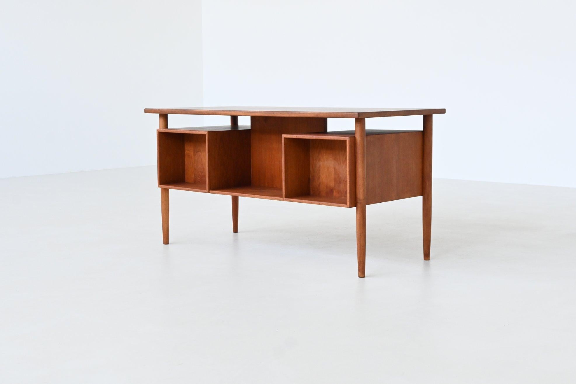 Danish freestanding symmetric desk in teak Denmark 1960 For Sale 5