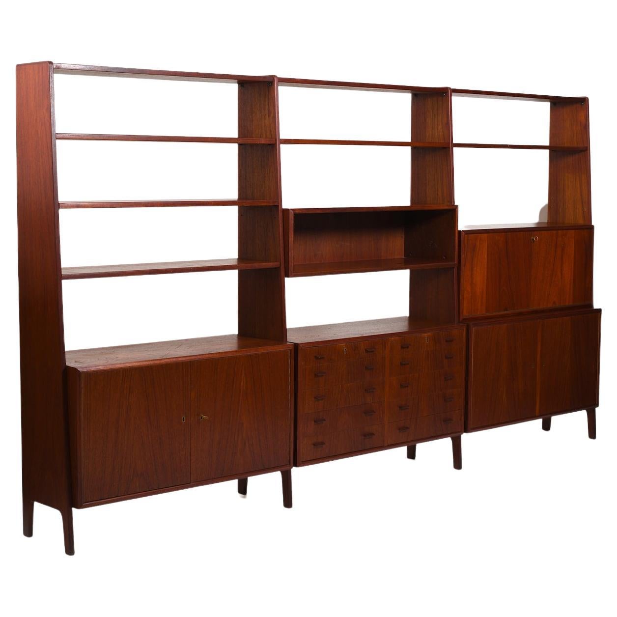 Danish Freestanding Teak Shelf System 1950s with Cabinets For Sale