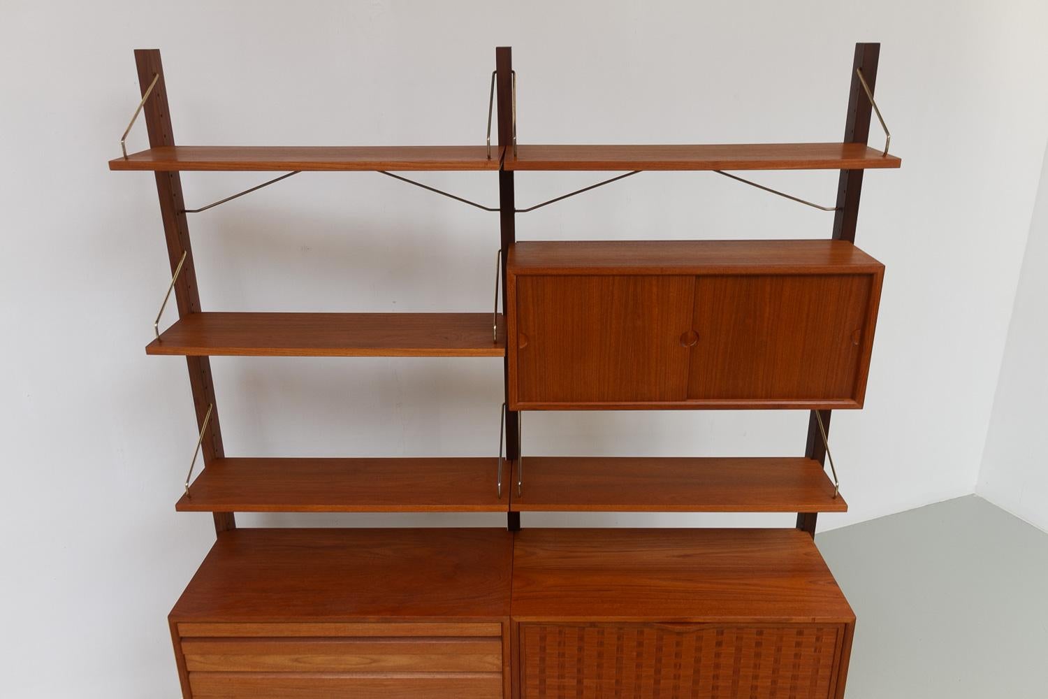 Danish Freestanding Teak Wall Unit by Poul Cadovius for Cado, 1960s. 5